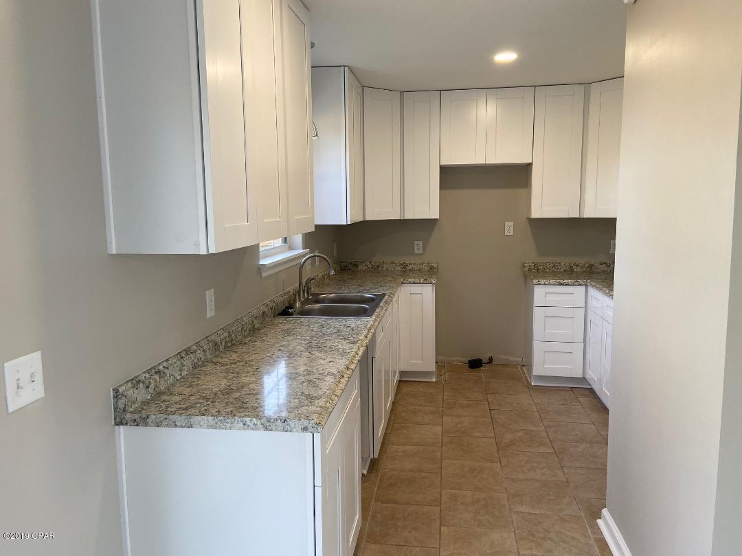 Shadow Bay Unit 2 Replat - Residential Lease