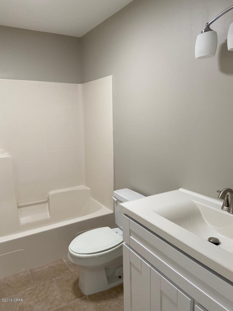 Shadow Bay Unit 2 Replat - Residential Lease