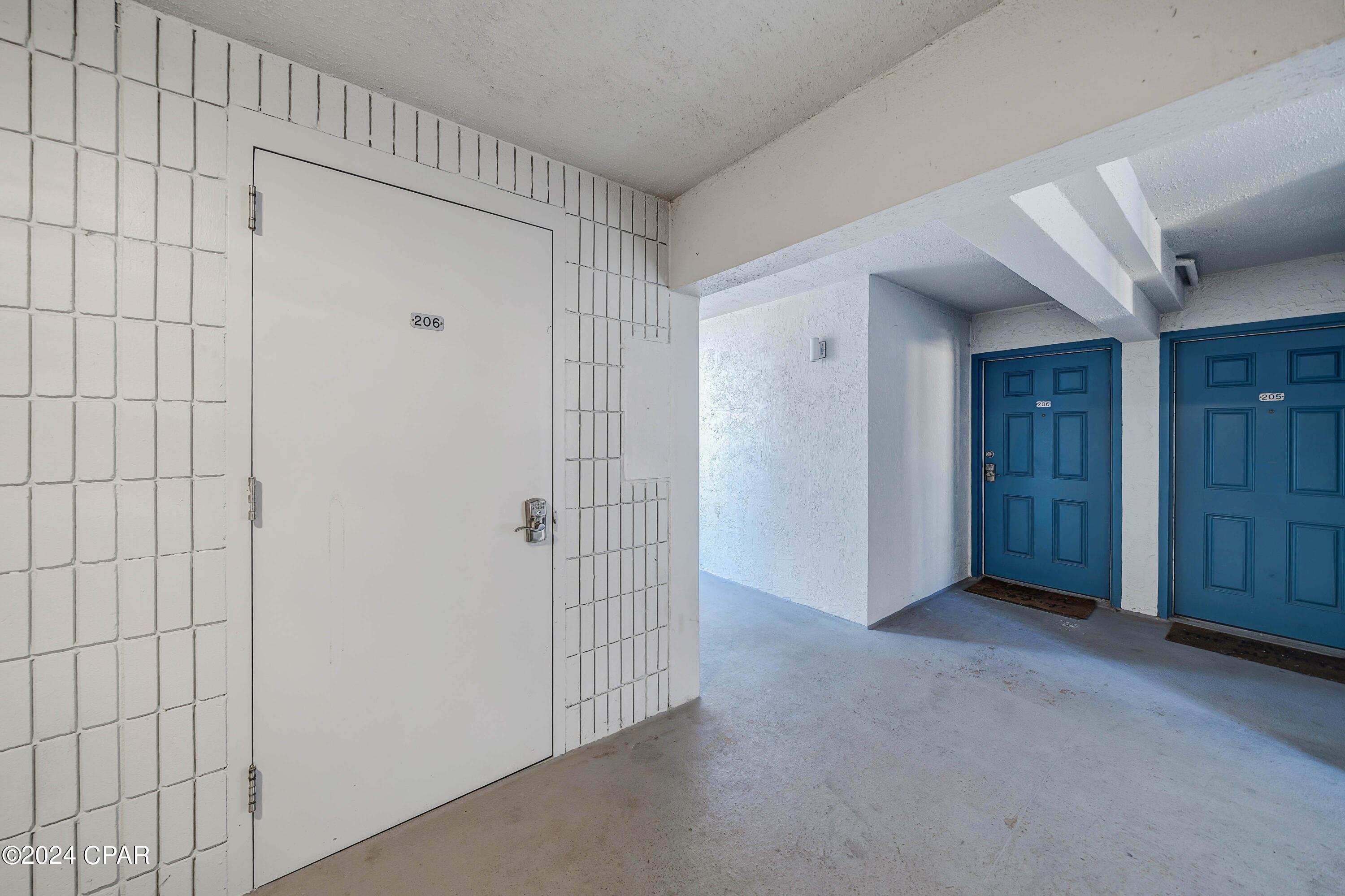 Mariner West Condo - Residential