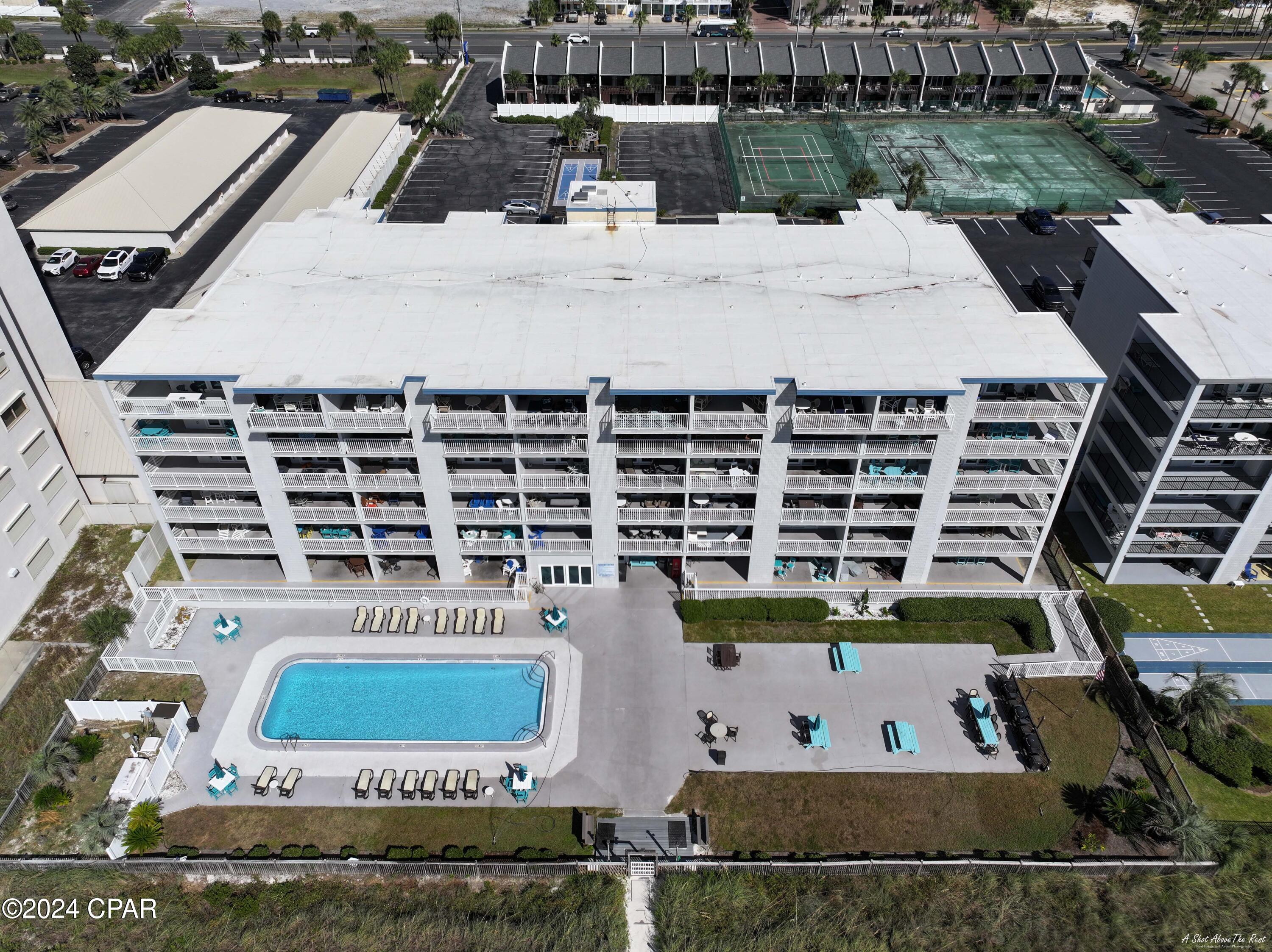 Mariner West Condo - Residential