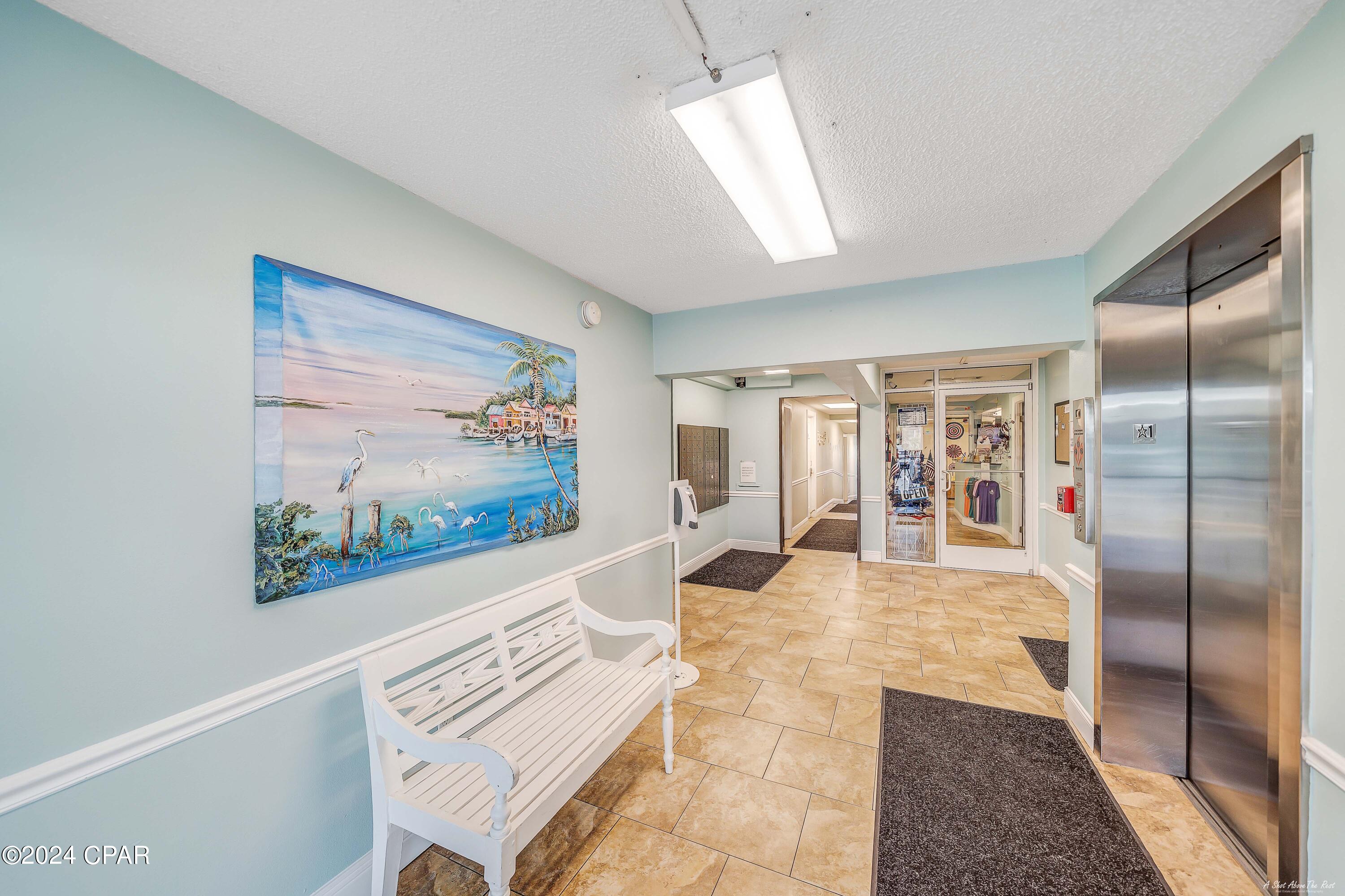 Mariner West Condo - Residential