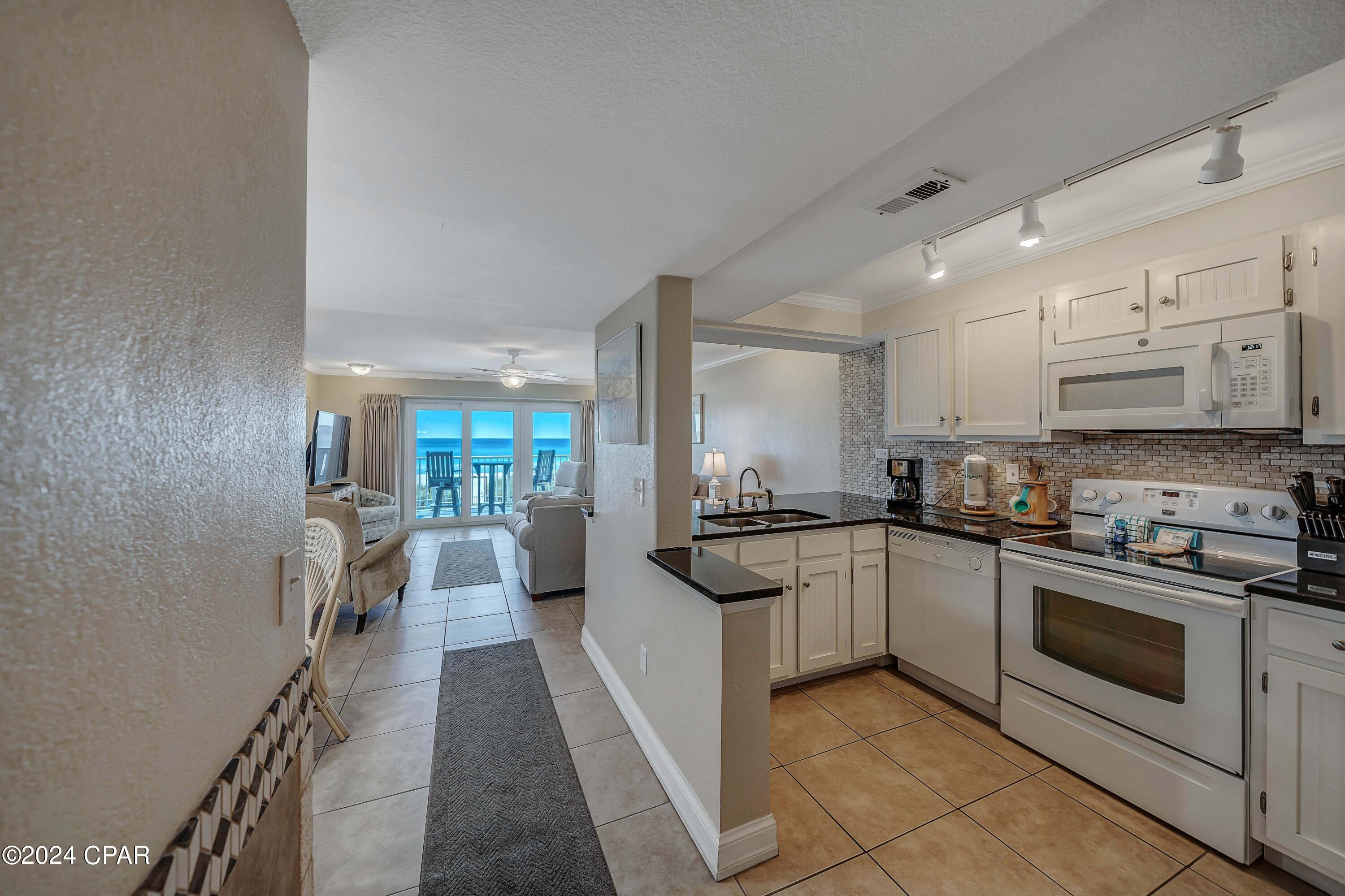 Mariner West Condo - Residential