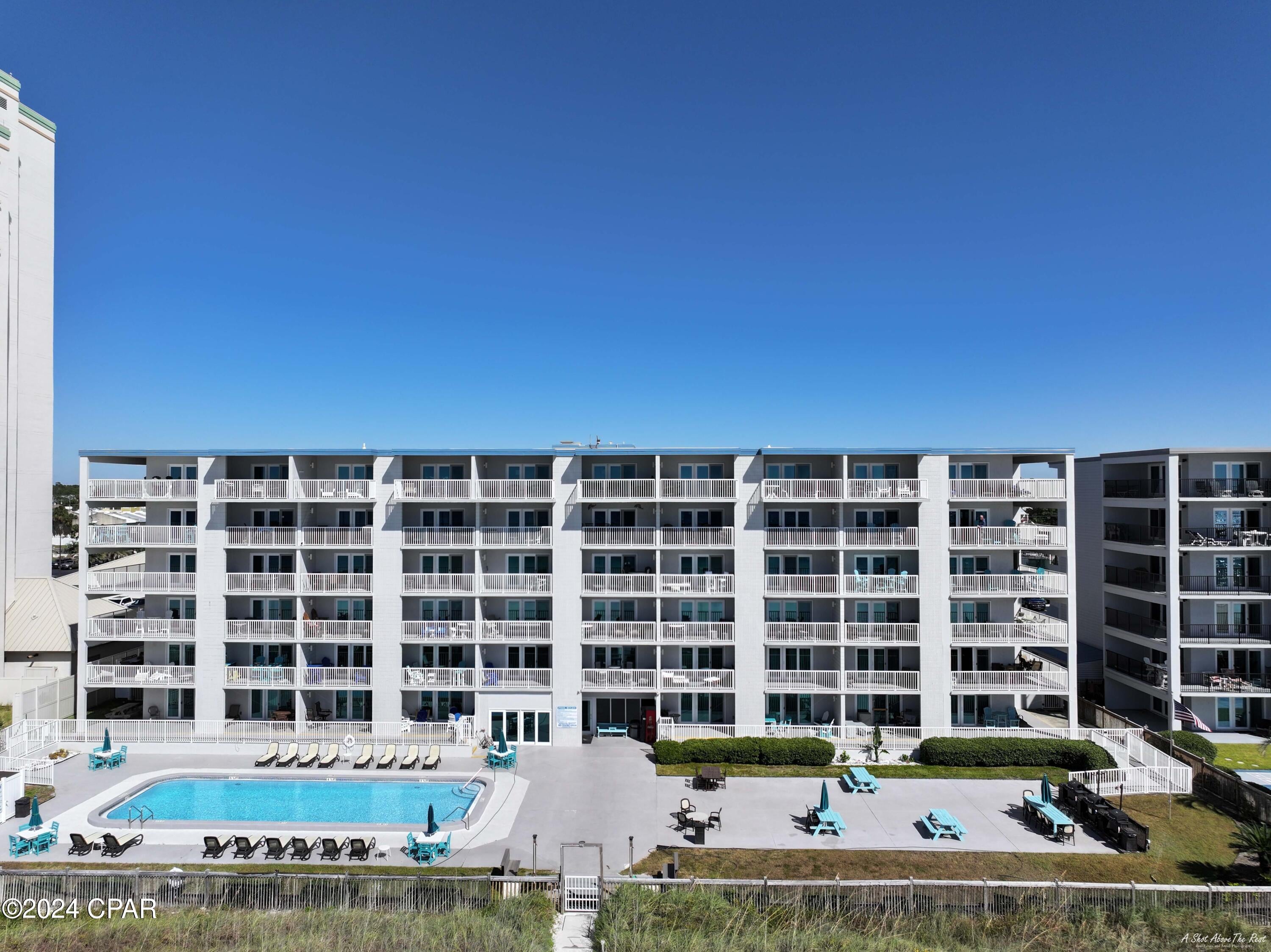 Mariner West Condo - Residential