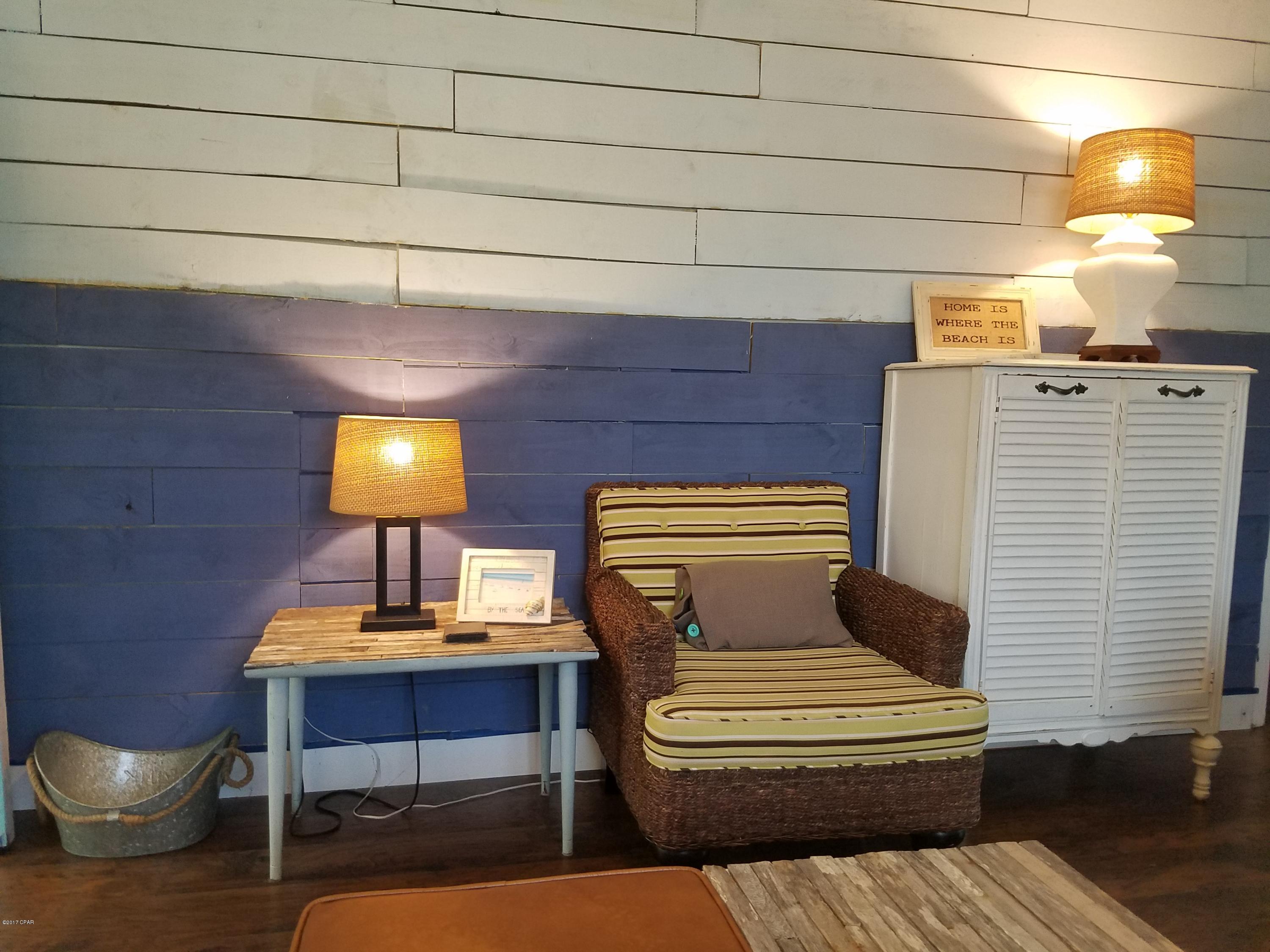 El Centro Villas Ph 1 - Residential Lease