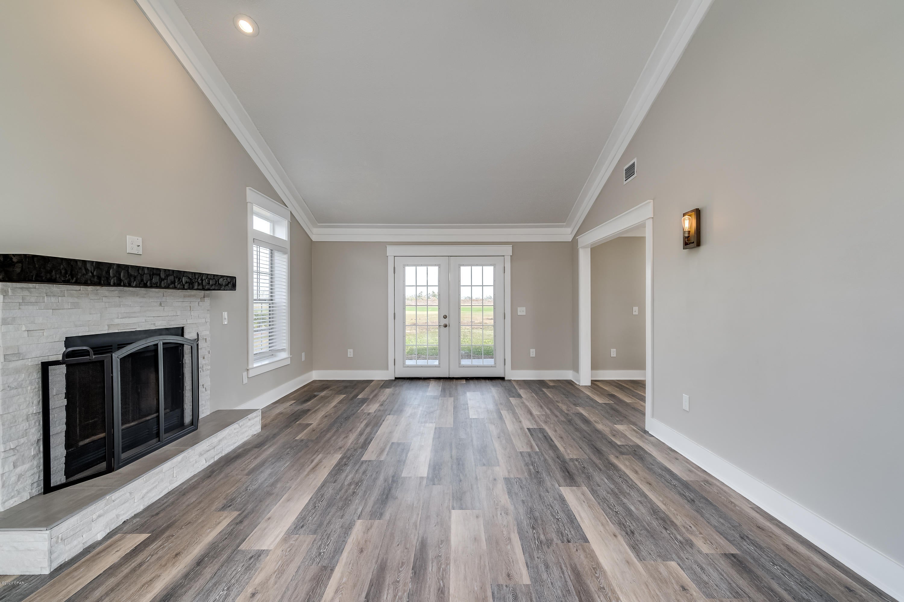 Country Club Harbour Estates - Residential Lease