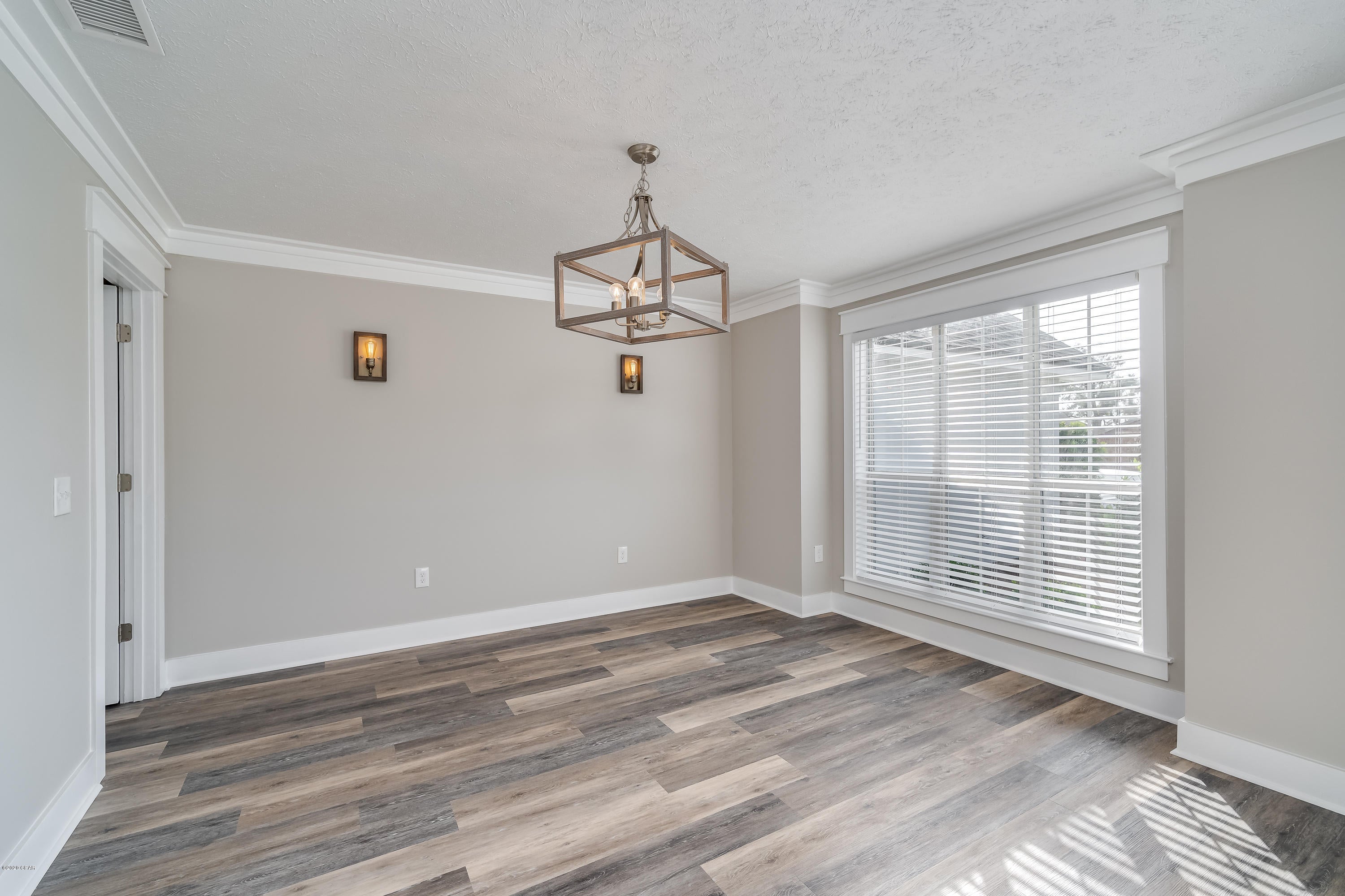 Country Club Harbour Estates - Residential Lease