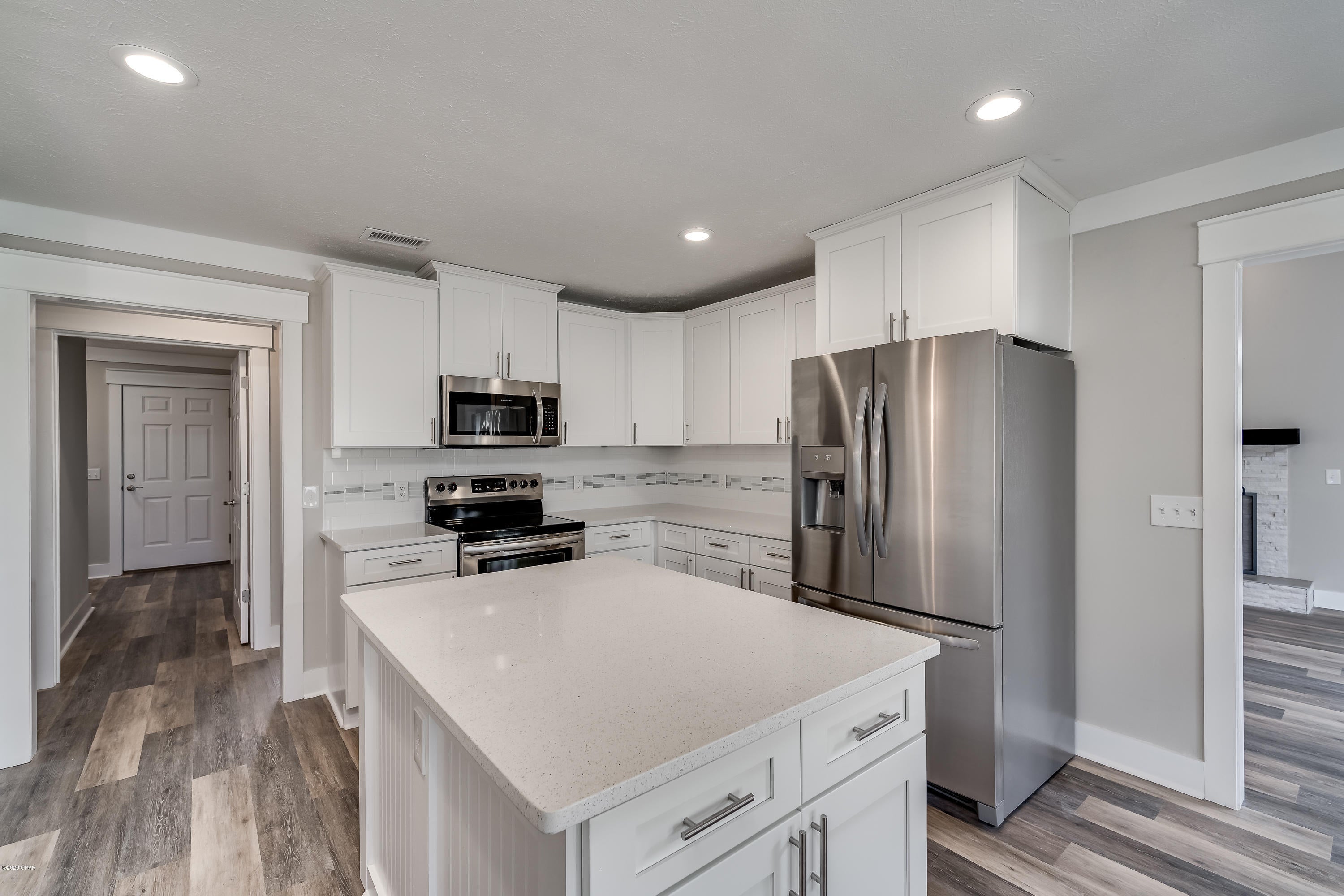 Country Club Harbour Estates - Residential Lease