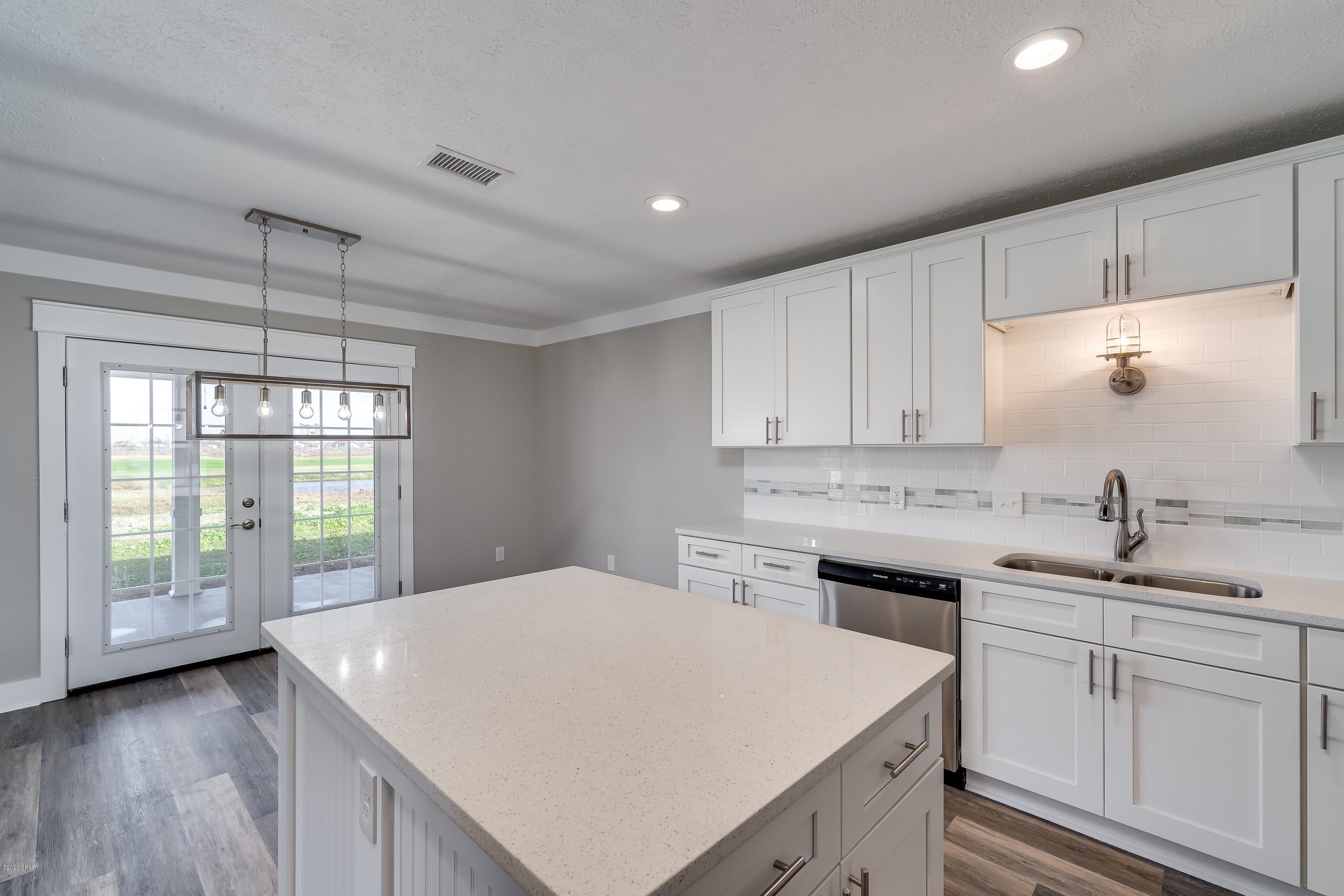 Country Club Harbour Estates - Residential Lease