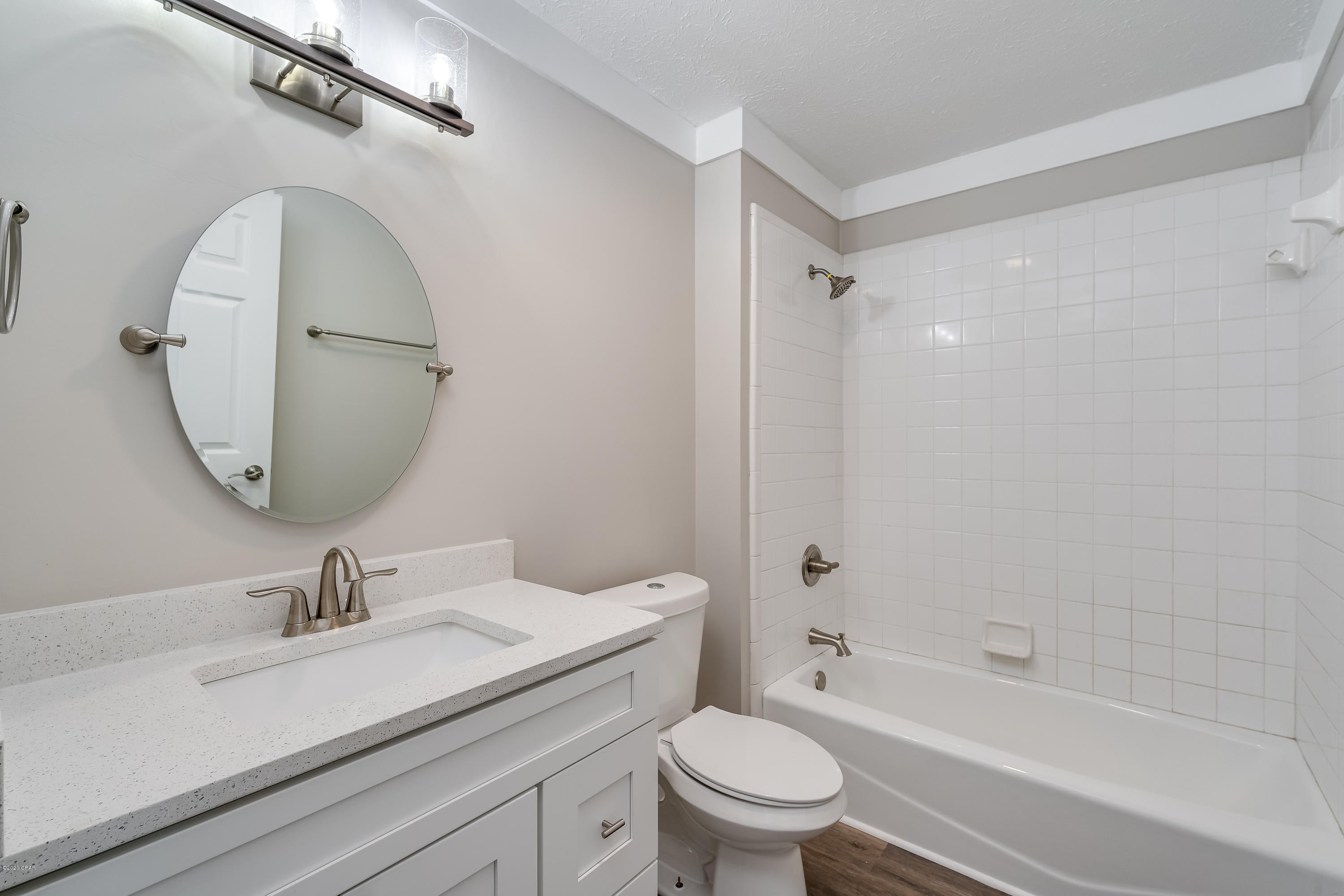 Country Club Harbour Estates - Residential Lease