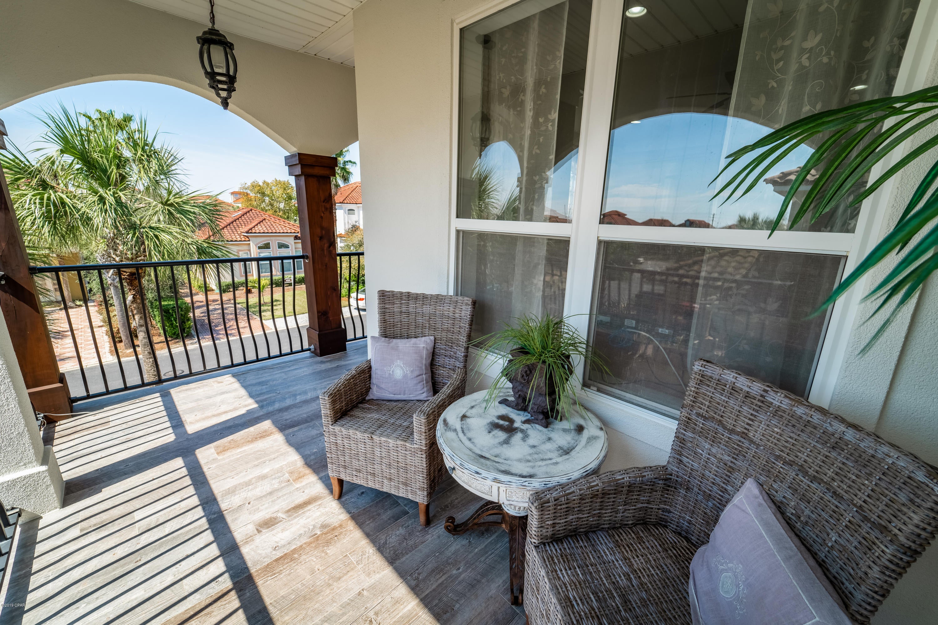 La Valencia Beach Resort - Residential