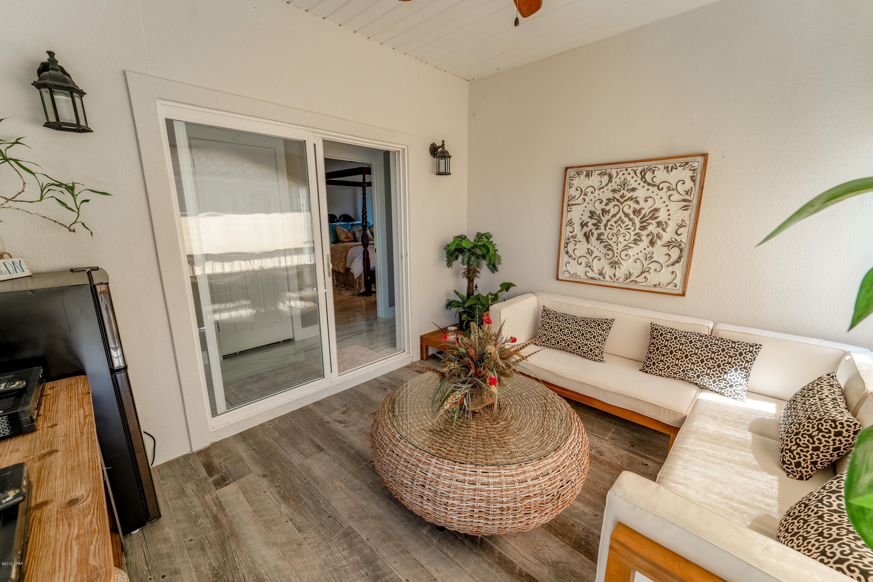 La Valencia Beach Resort - Residential