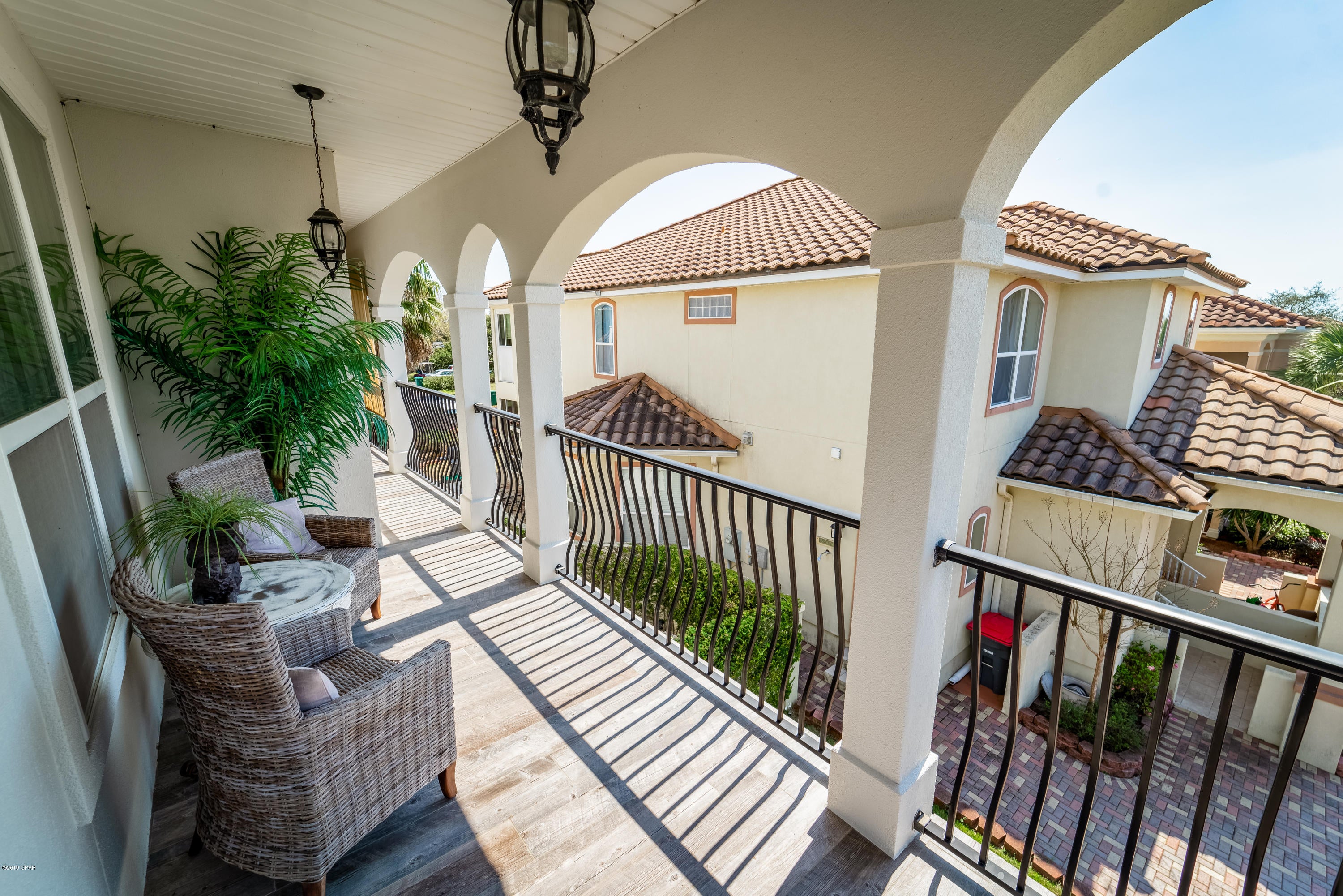 La Valencia Beach Resort - Residential