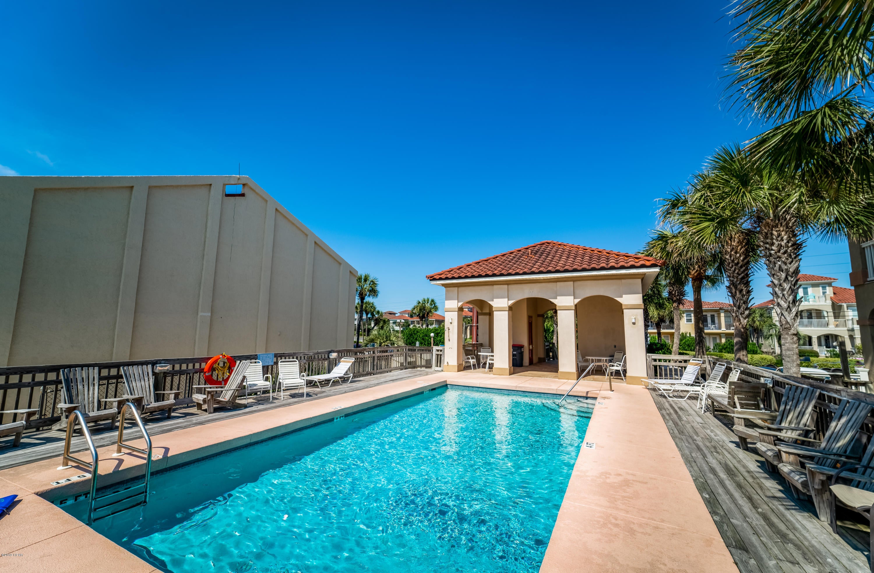 La Valencia Beach Resort - Residential