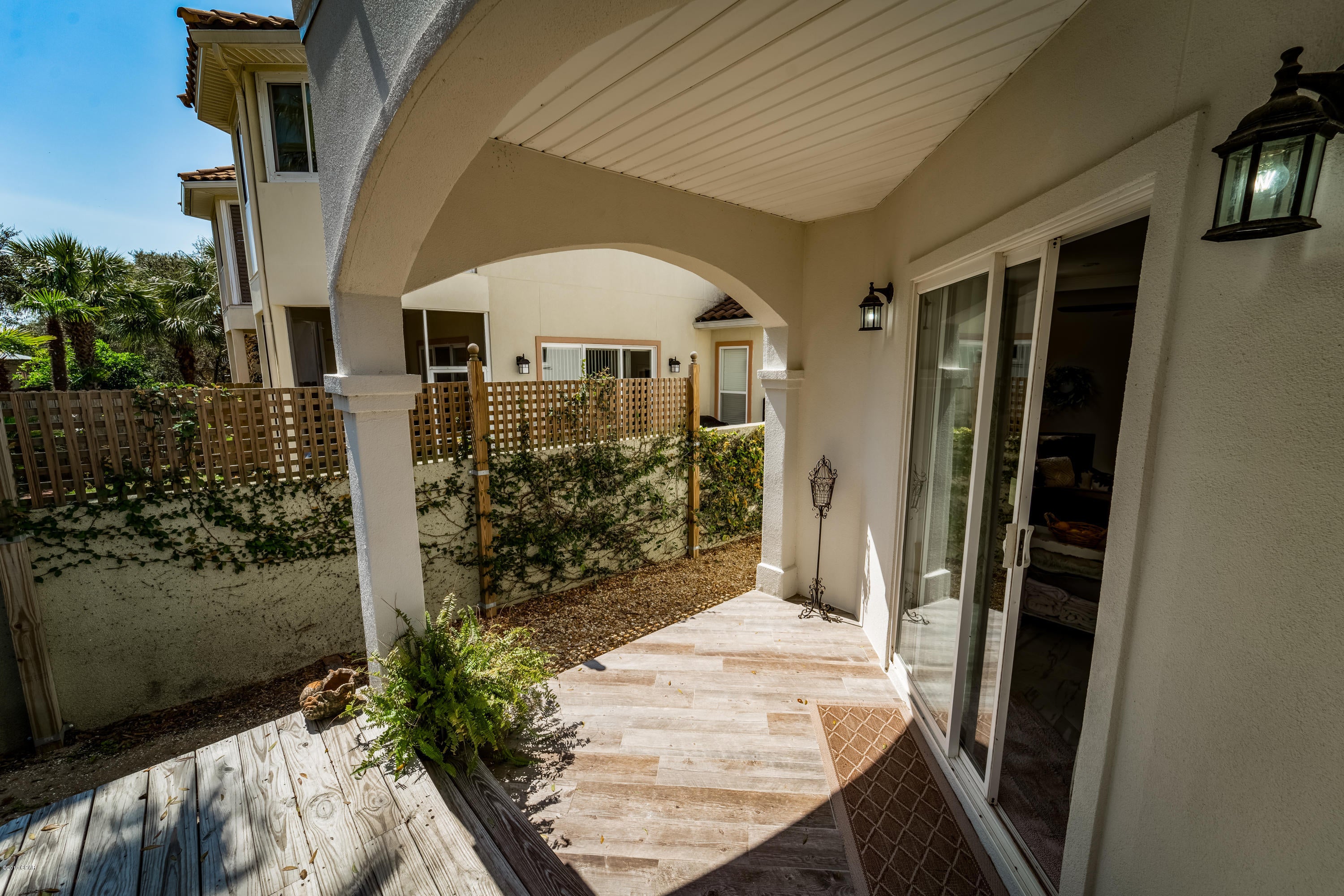 La Valencia Beach Resort - Residential