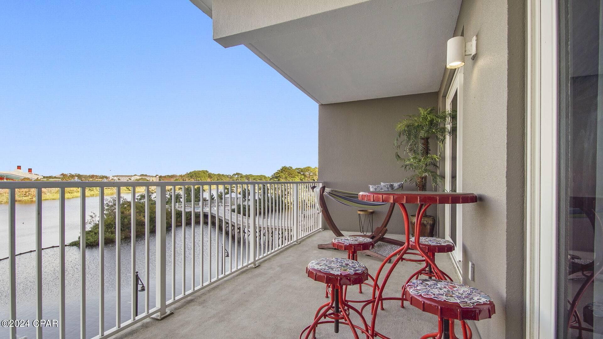 Laketown Wharf - Residential