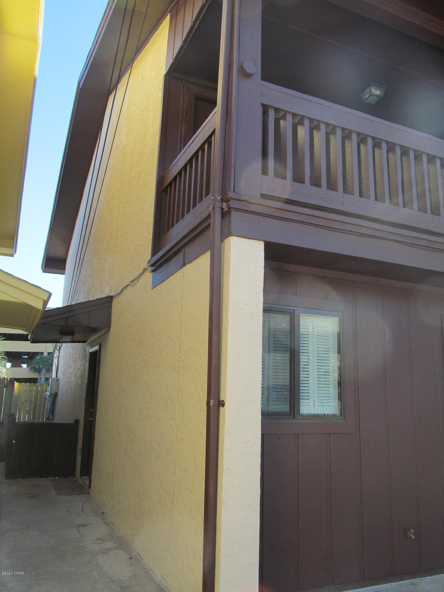Gulf Lagoon Beach - Residential Lease