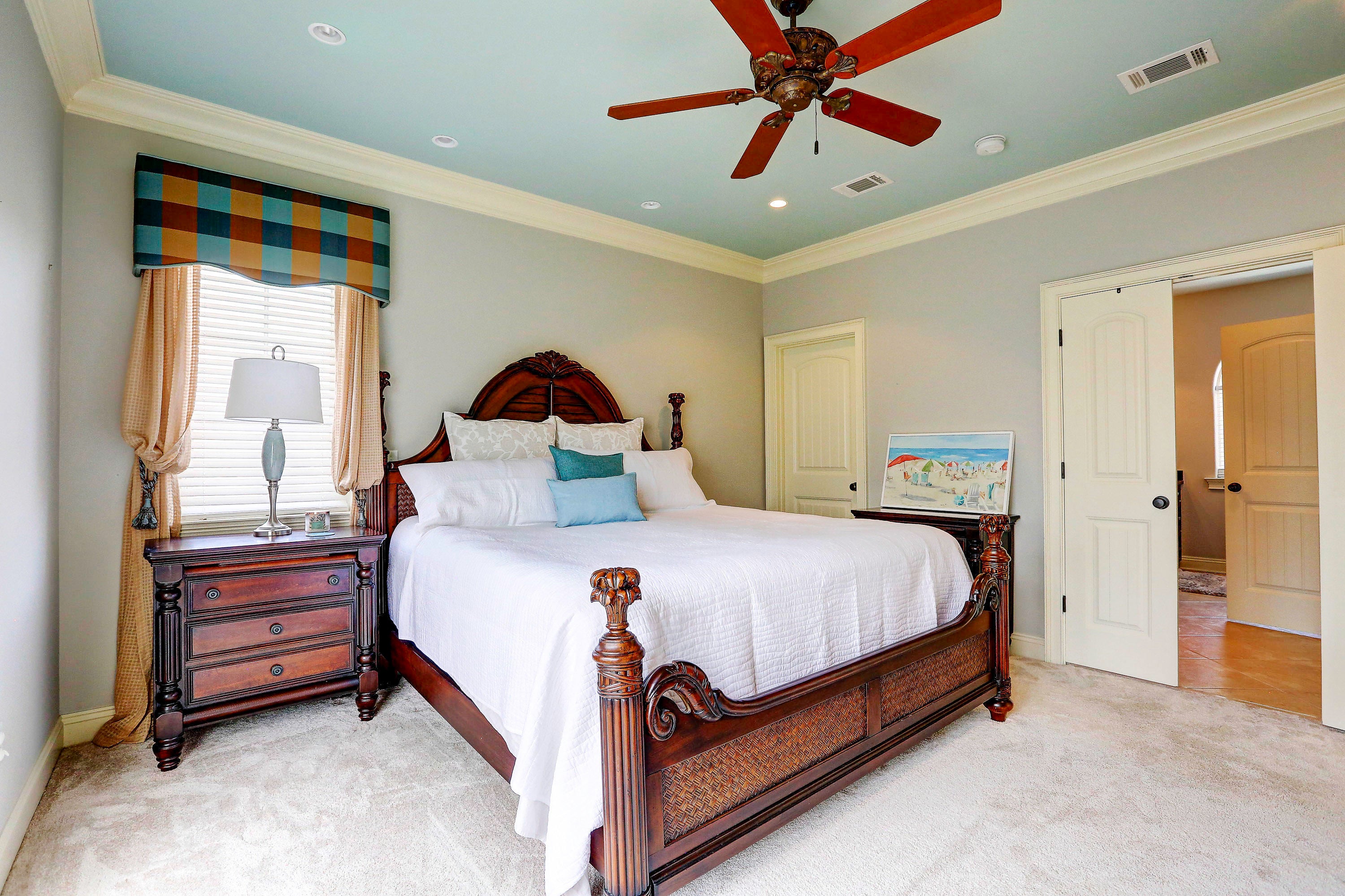 Magnolia Bay Club - Residential
