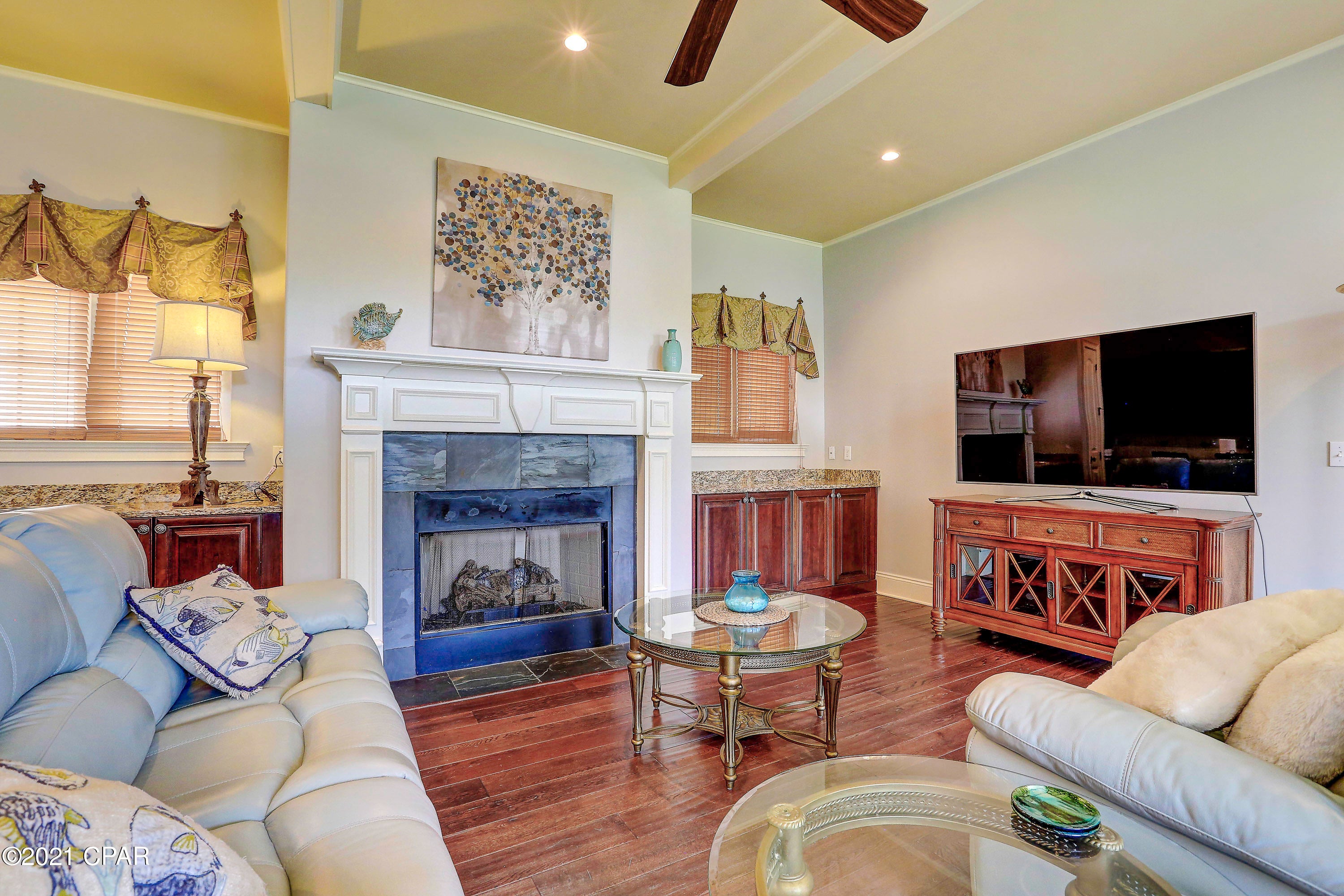 Magnolia Bay Club - Residential
