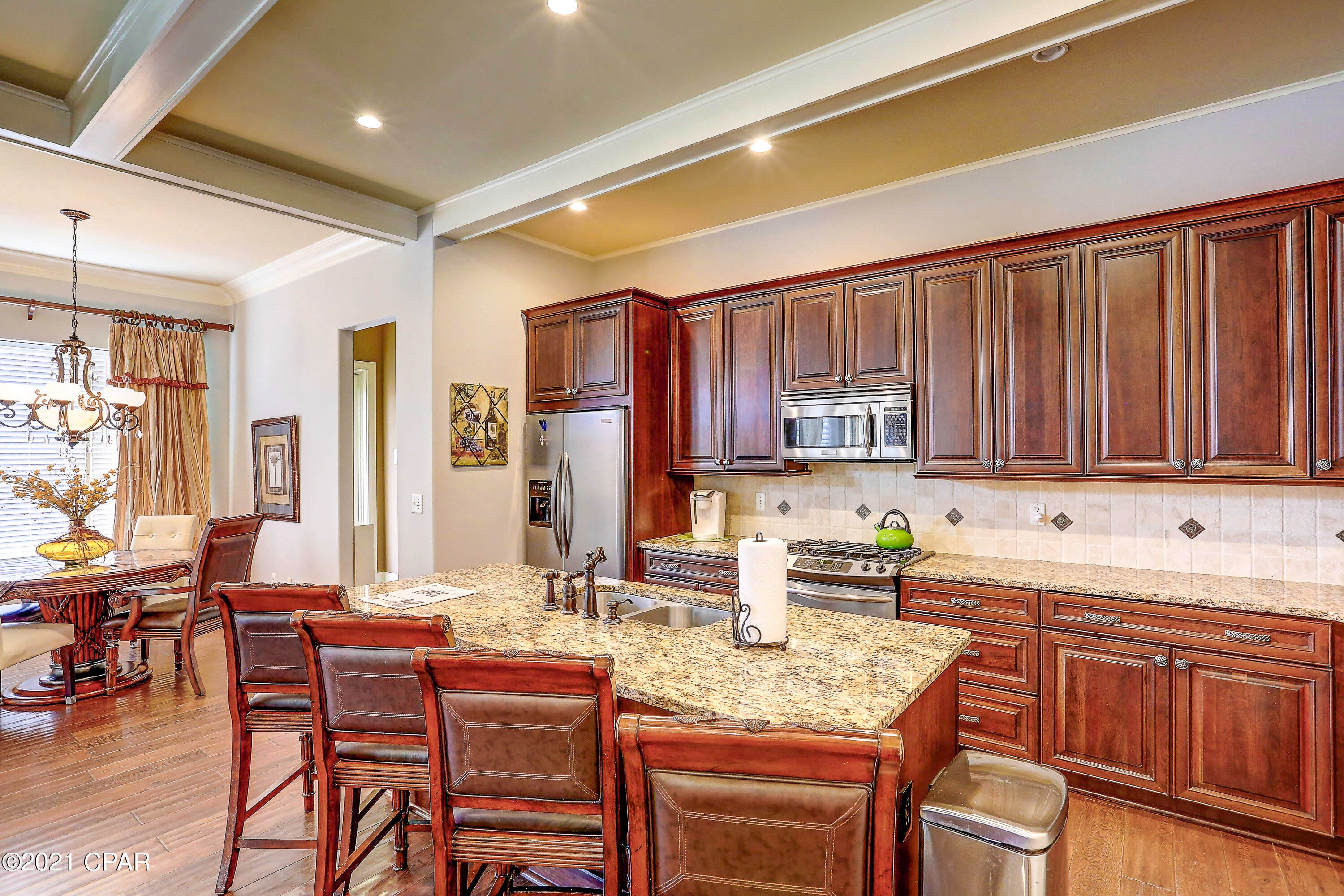 Magnolia Bay Club - Residential