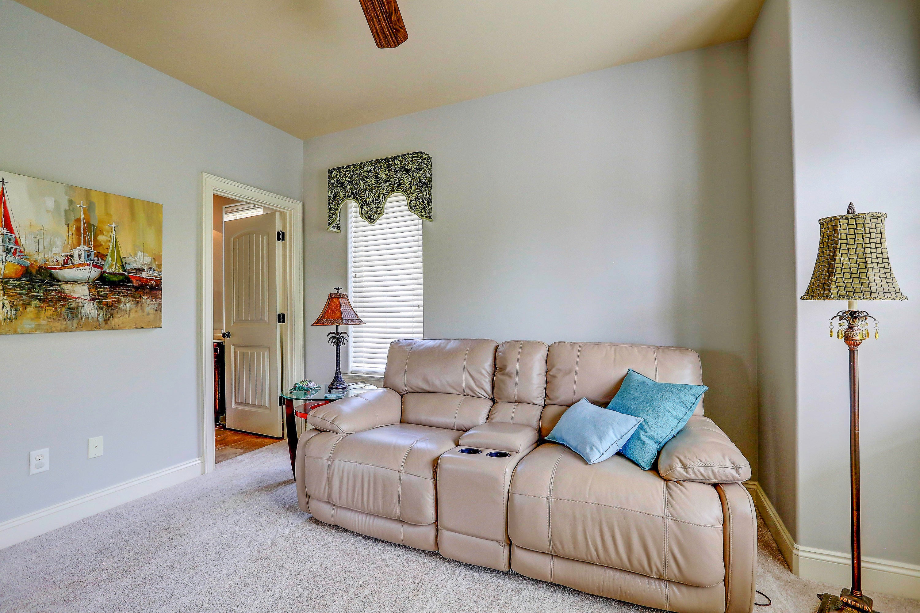 Magnolia Bay Club - Residential