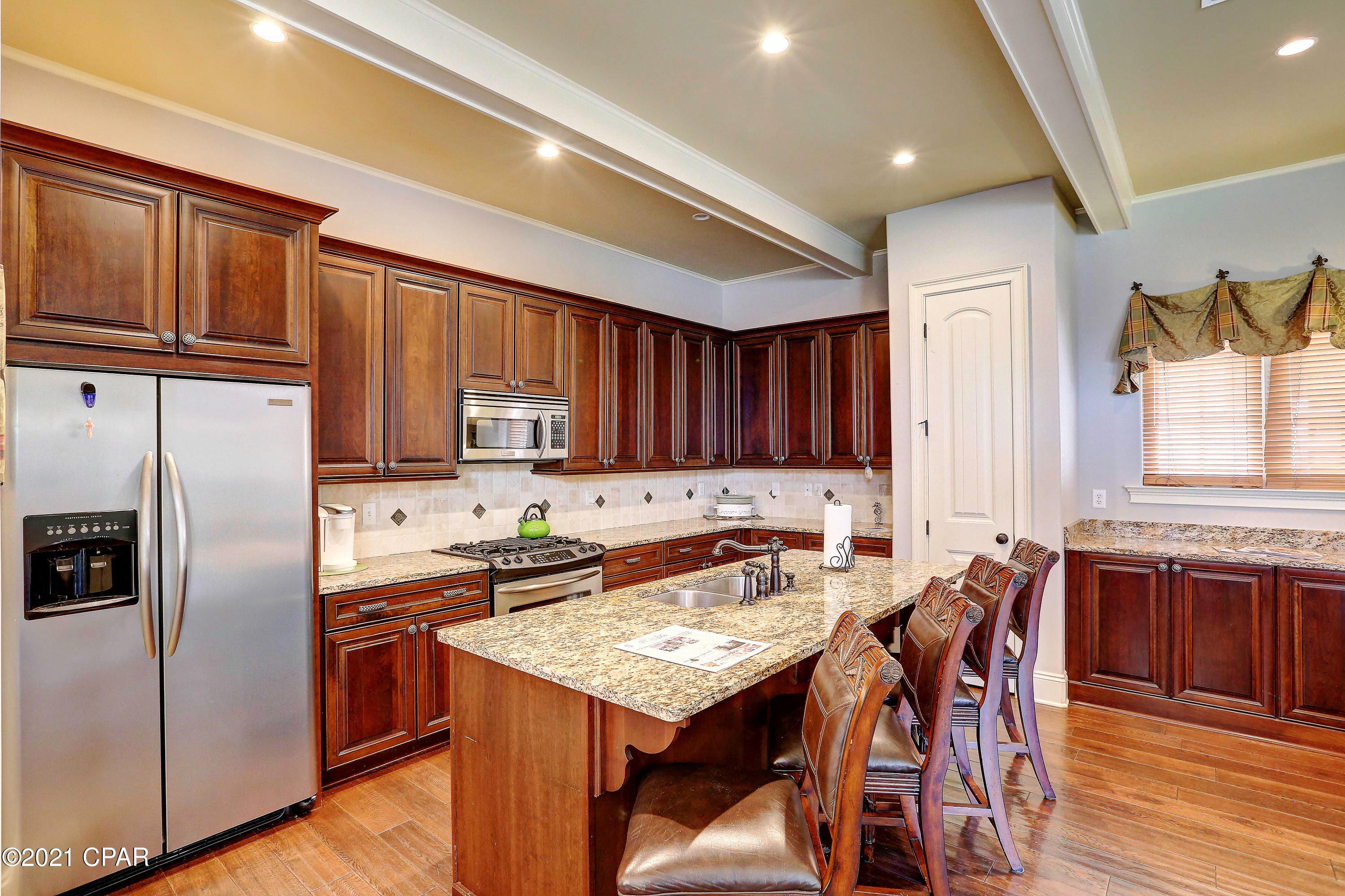Magnolia Bay Club - Residential