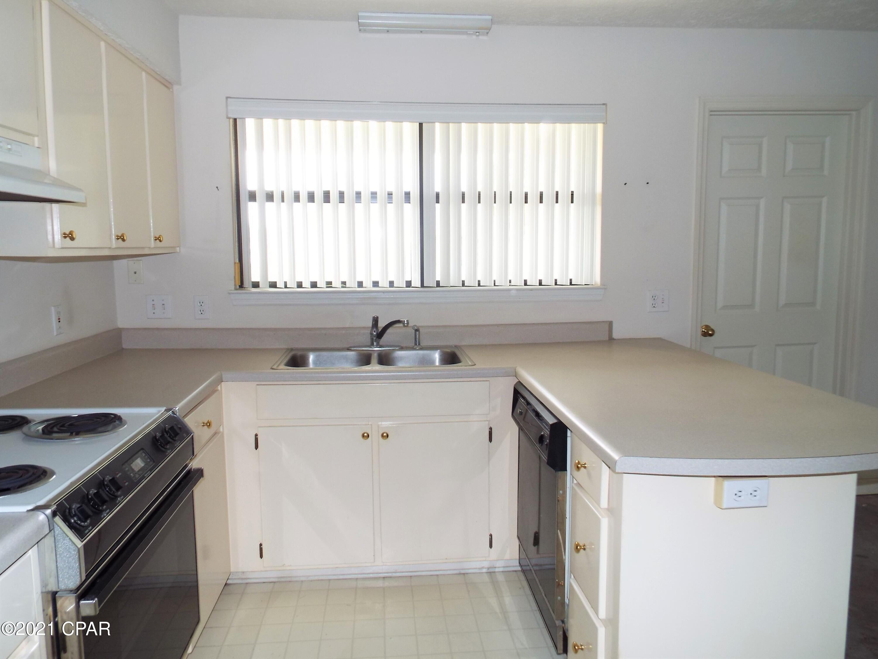 Belaire Estates U-6 - Residential
