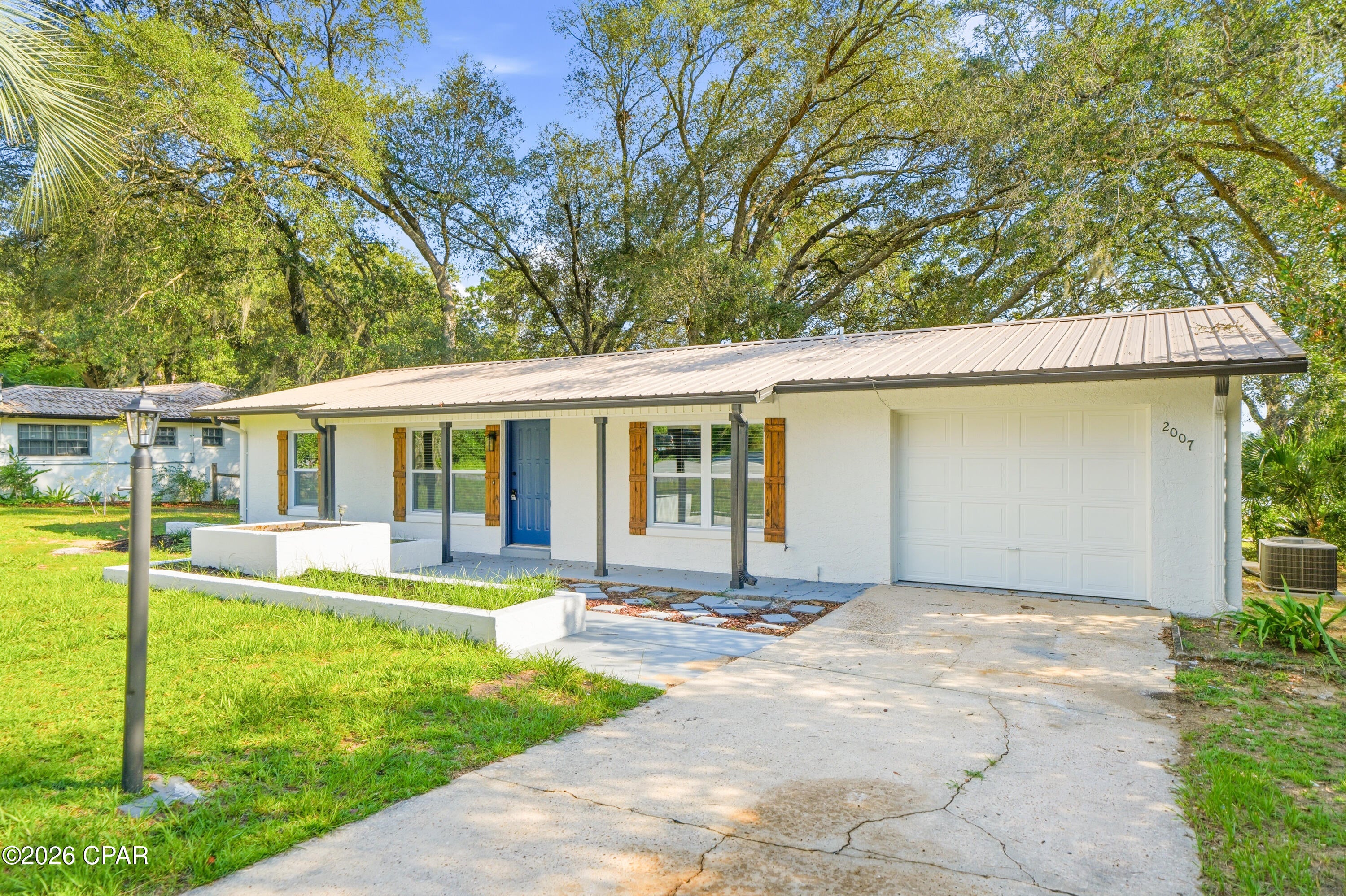 Sunny Hills - Residential