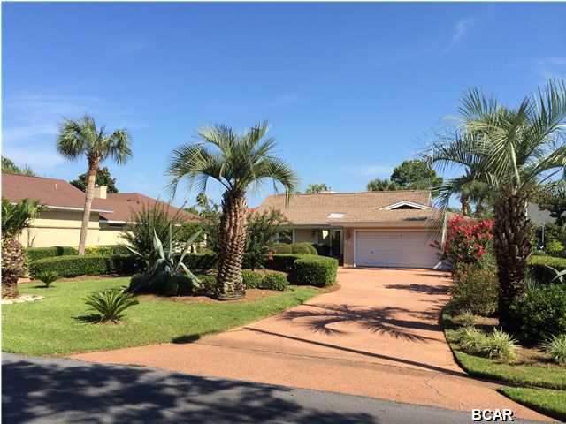 Great canal front home in Bay Point. This home features an large living room with fire place and connecting Florida room leading out to a large open patio and canal with boat access. This home also features a kitchen/dining room combo with granite counter tops, and stainless steel appliances.