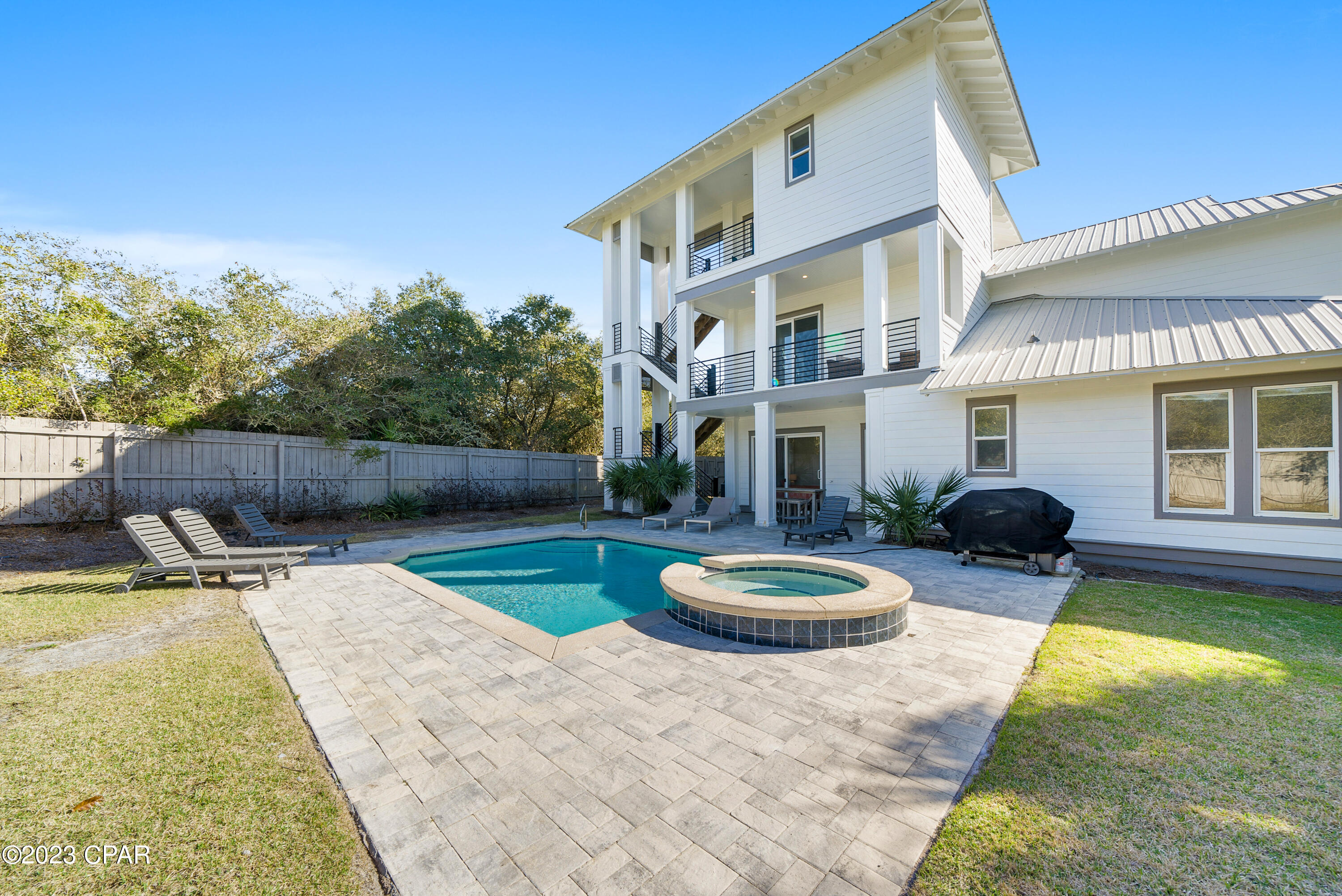 Blue Mountain Beach - Residential