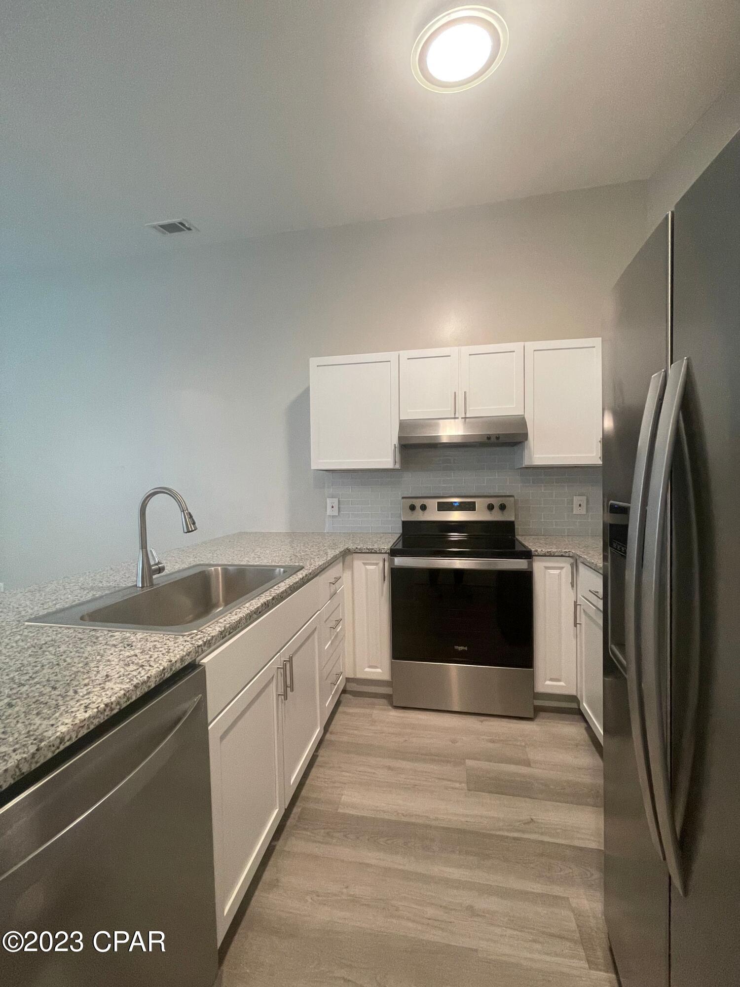 [No Recorded Subdiv] - Residential Lease