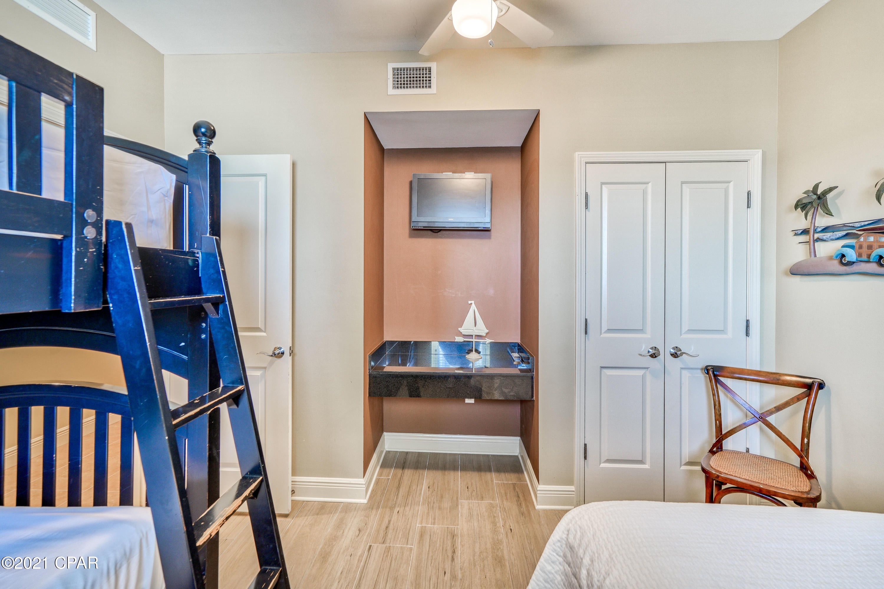 Sterling Breeze - Residential