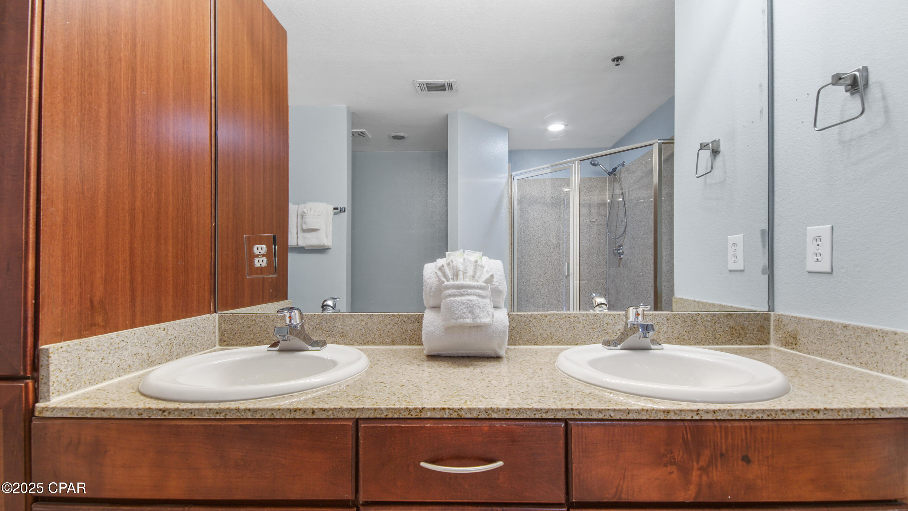 Laketown Wharf - Residential