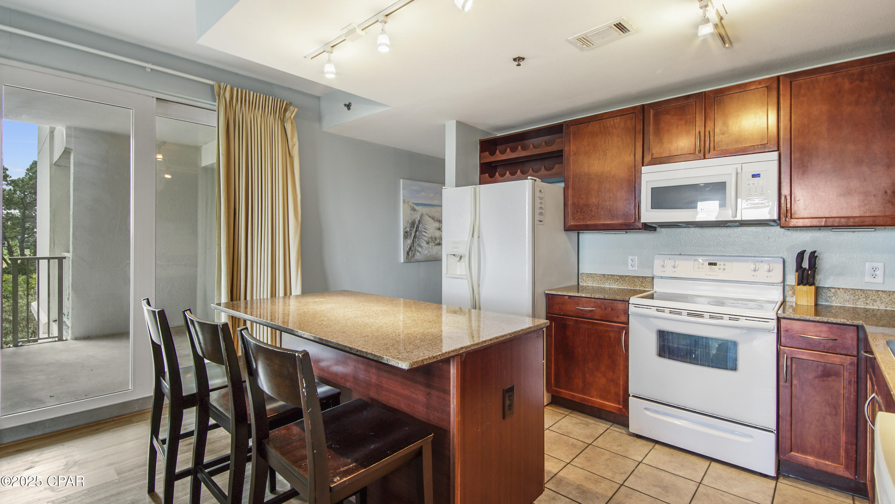 Laketown Wharf - Residential