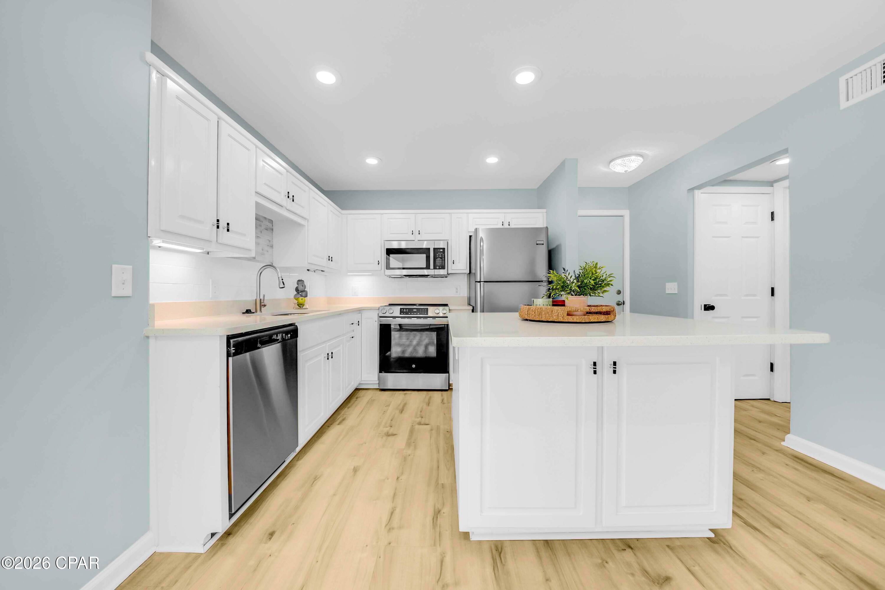 Bay Point Harbour Villas - Residential