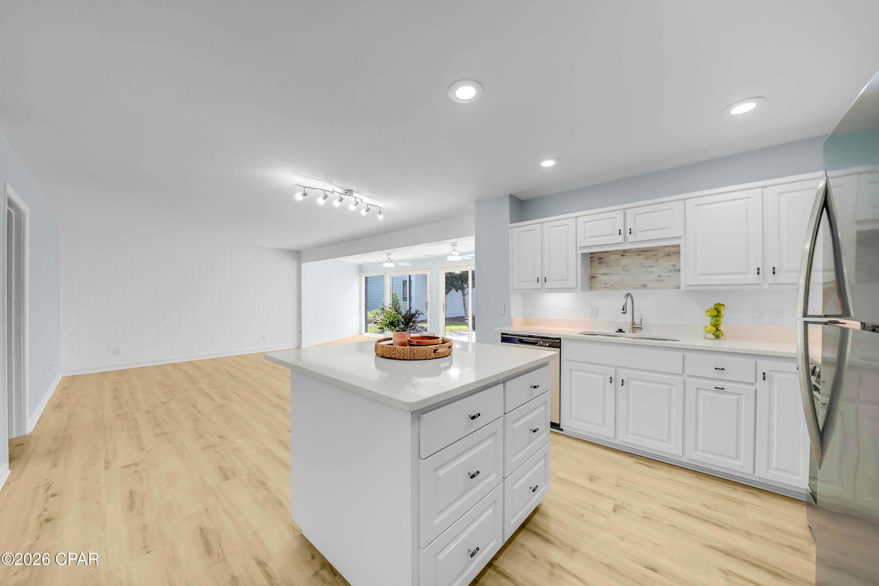 Bay Point Harbour Villas - Residential