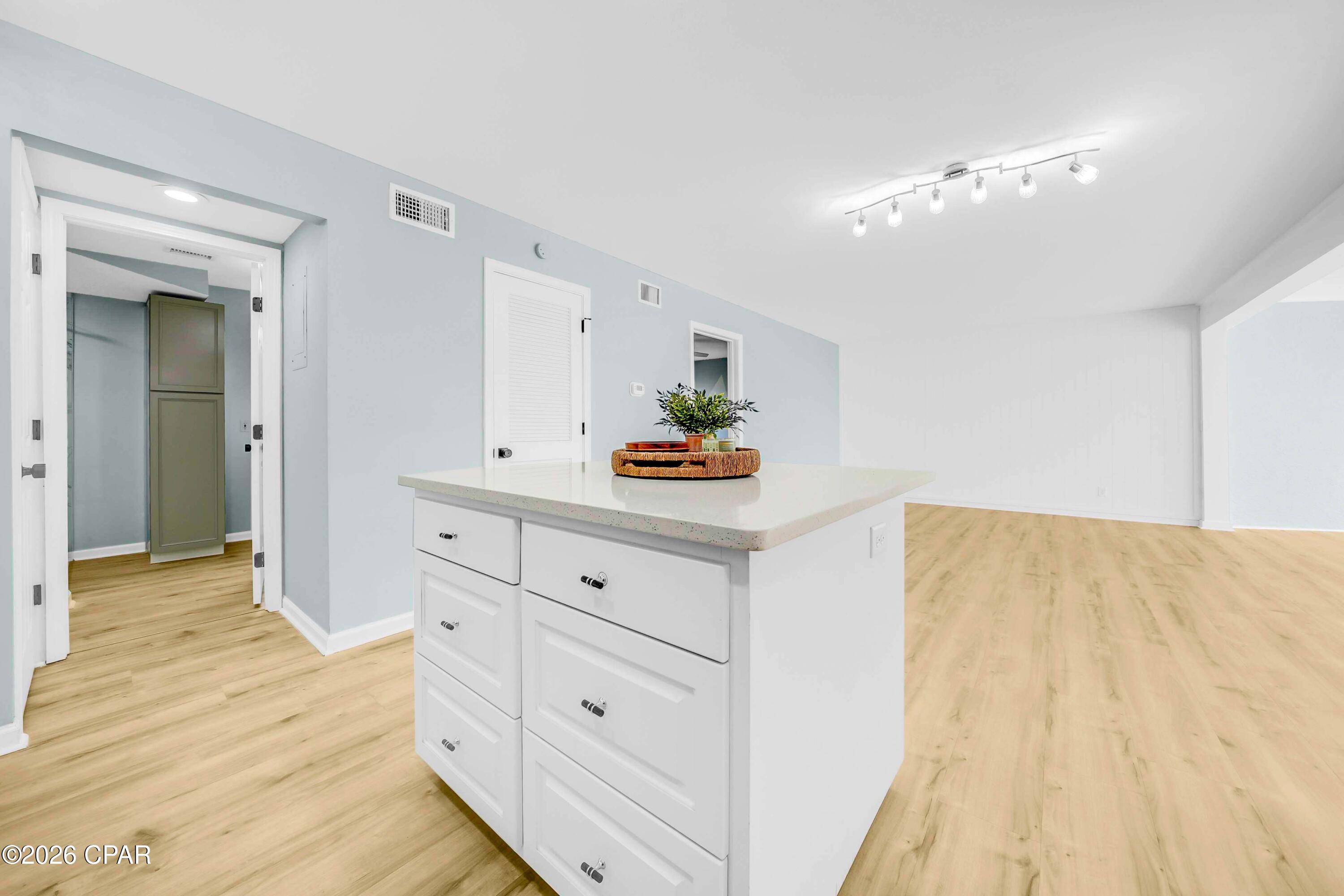 Bay Point Harbour Villas - Residential