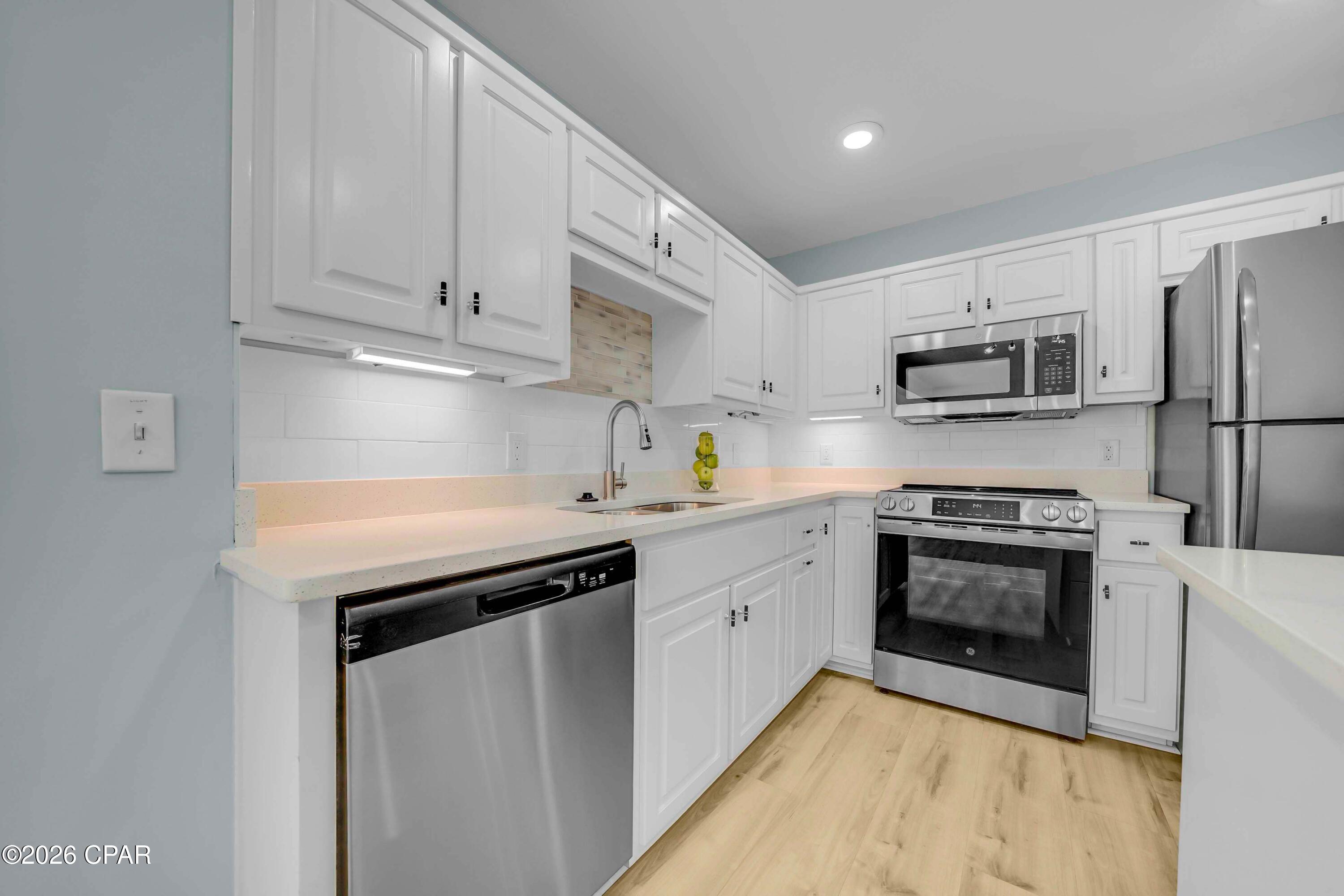 Bay Point Harbour Villas - Residential