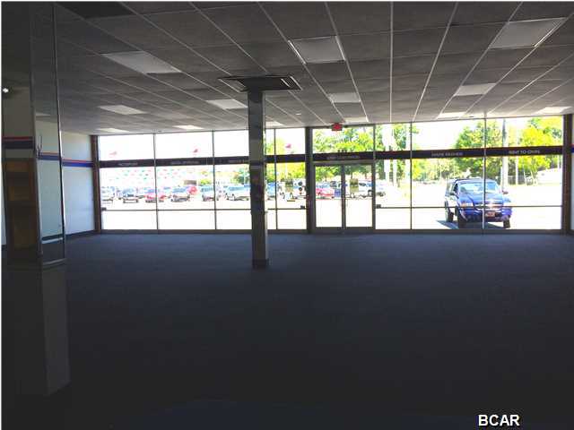 No Named Subdivision - Commercial Lease