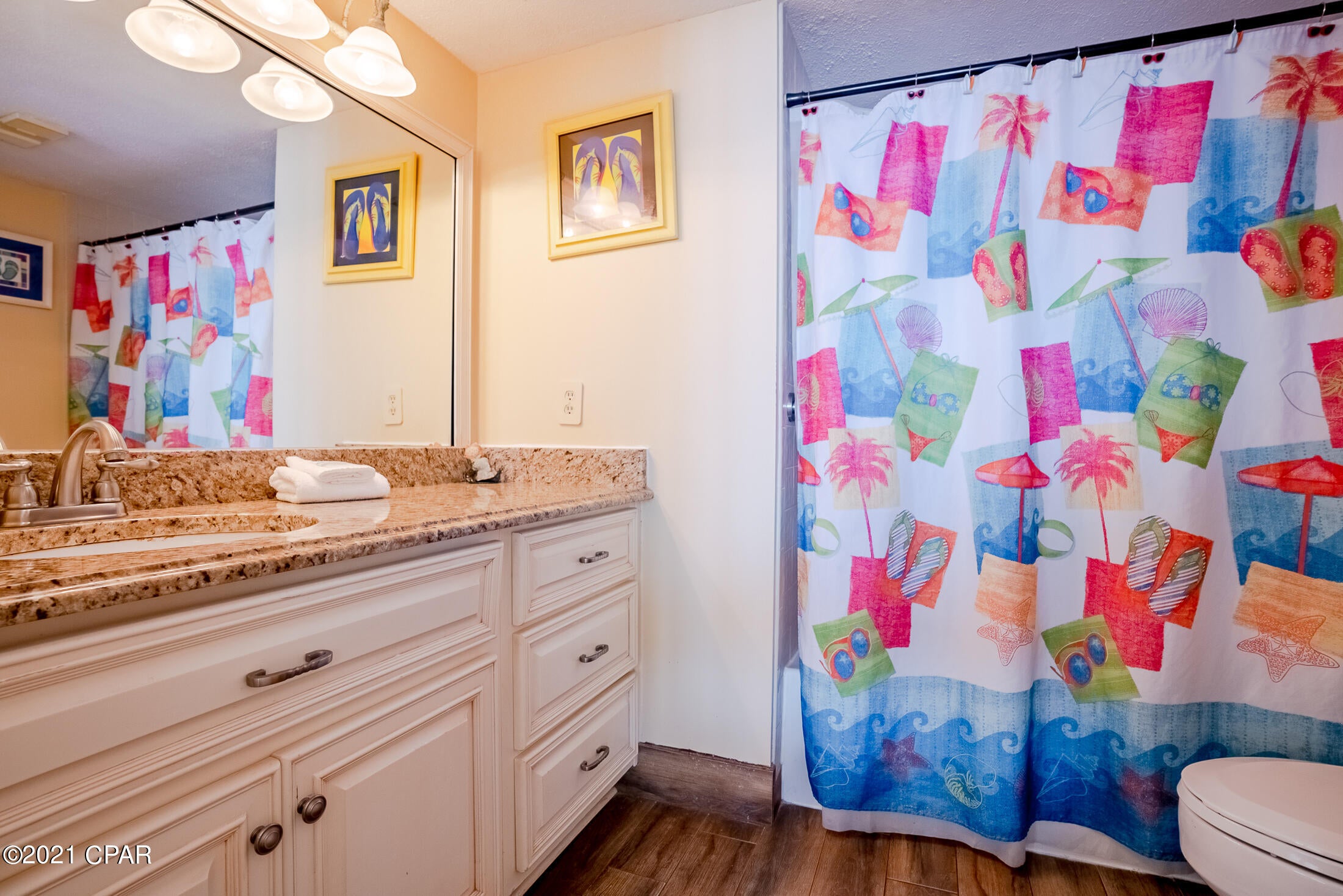 Summerhouse Condo. - Residential