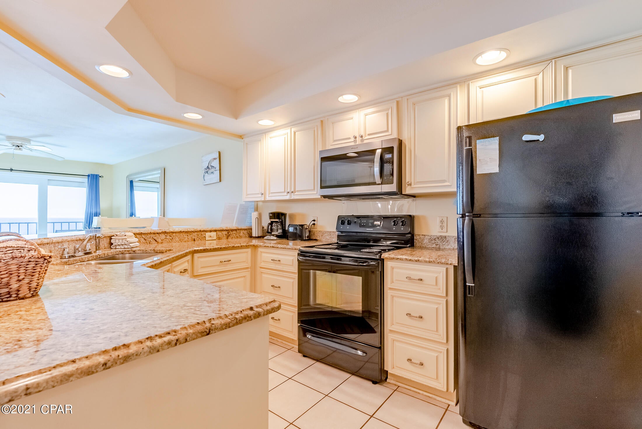 Summerhouse Condo. - Residential