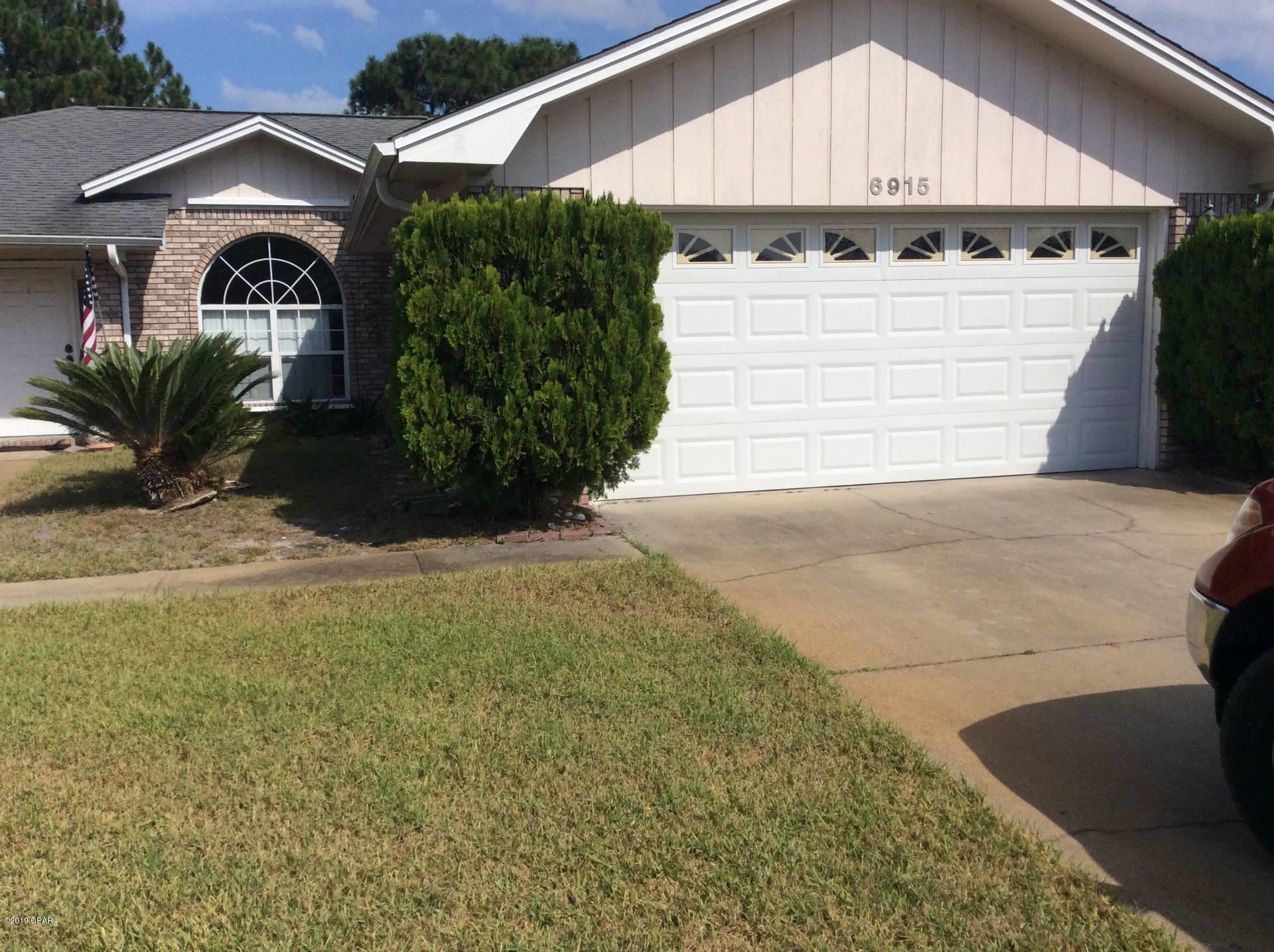 This home offers 3 Bedrooms and 2 Baths. Located in Callaway Point, just minutes from schools, dining, entertainment and Tyndall Air Force Base. This home features a living room with a fireplace, family room, formal dining, kitchen with a breakfast bar and stainless steel appliances.



*1/2 off deposit for active military*



*No Pets*