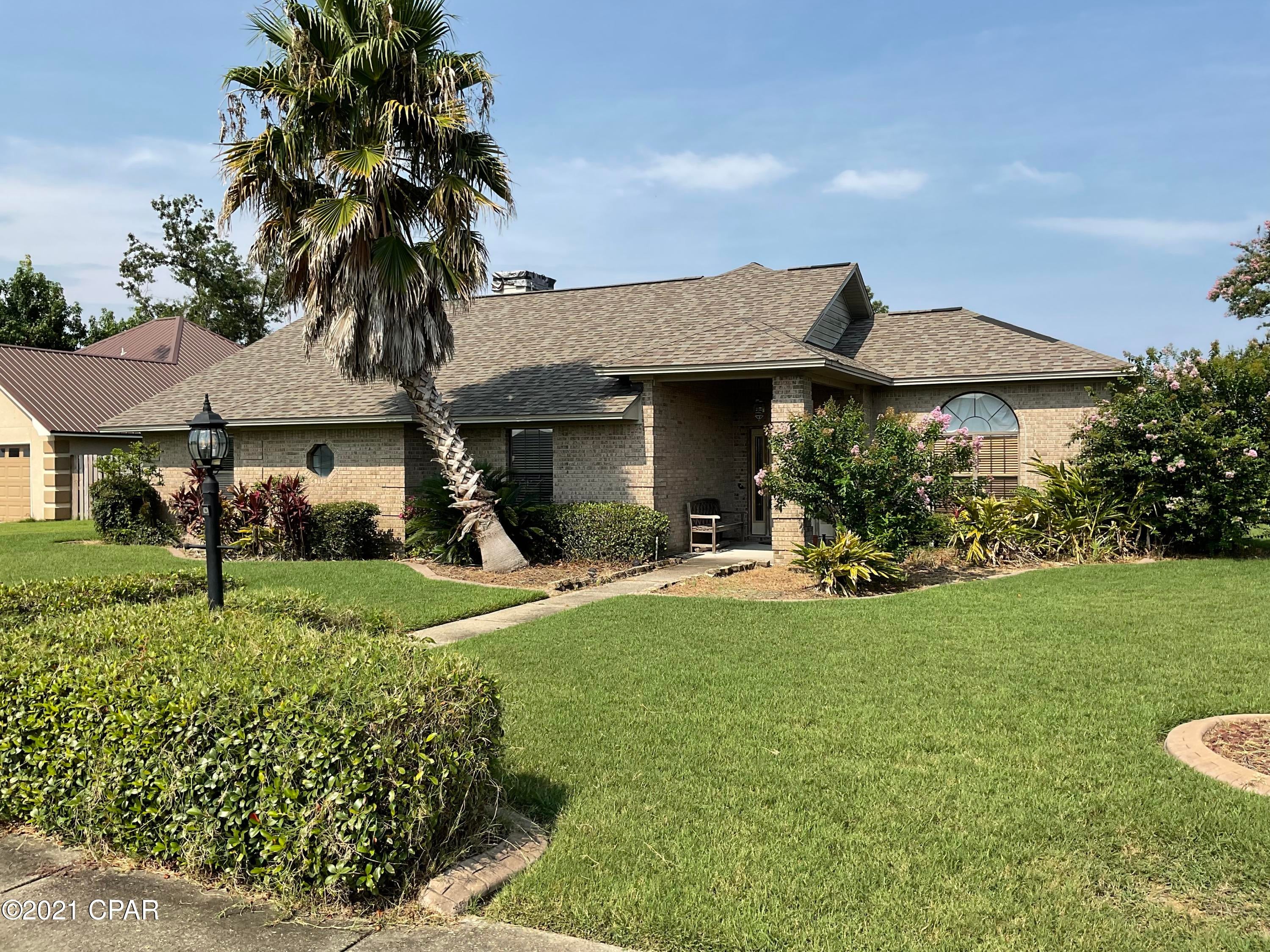 Do NOT use as regular comp.  Home still had hurricane damage - status yellow.   This Northshore beauty is PRICED  $125,000K BELOW MARKET VALUE due to some minor hurricane damaged items that still remain.  Come see this 4 bedroom, 2 bath with oversized garage, pool.  Floor plan features 2 living areas, dining, breakfast bar and more.  Kitchen features granite counters and newer appliances. Heavy crown molding and chair rail, double sided fireplace.  Two double 8' French doors separate the 2 living areas.  En suite master bedroom with double vanity, whirlpool tub, separate shower.   Take a serious look at this diamond in the rough.  Home is being sold as is.   CASH OFFERS ONLY.