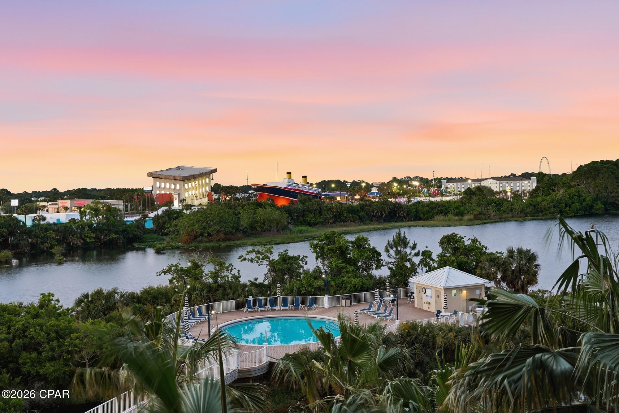 Laketown Wharf - Residential