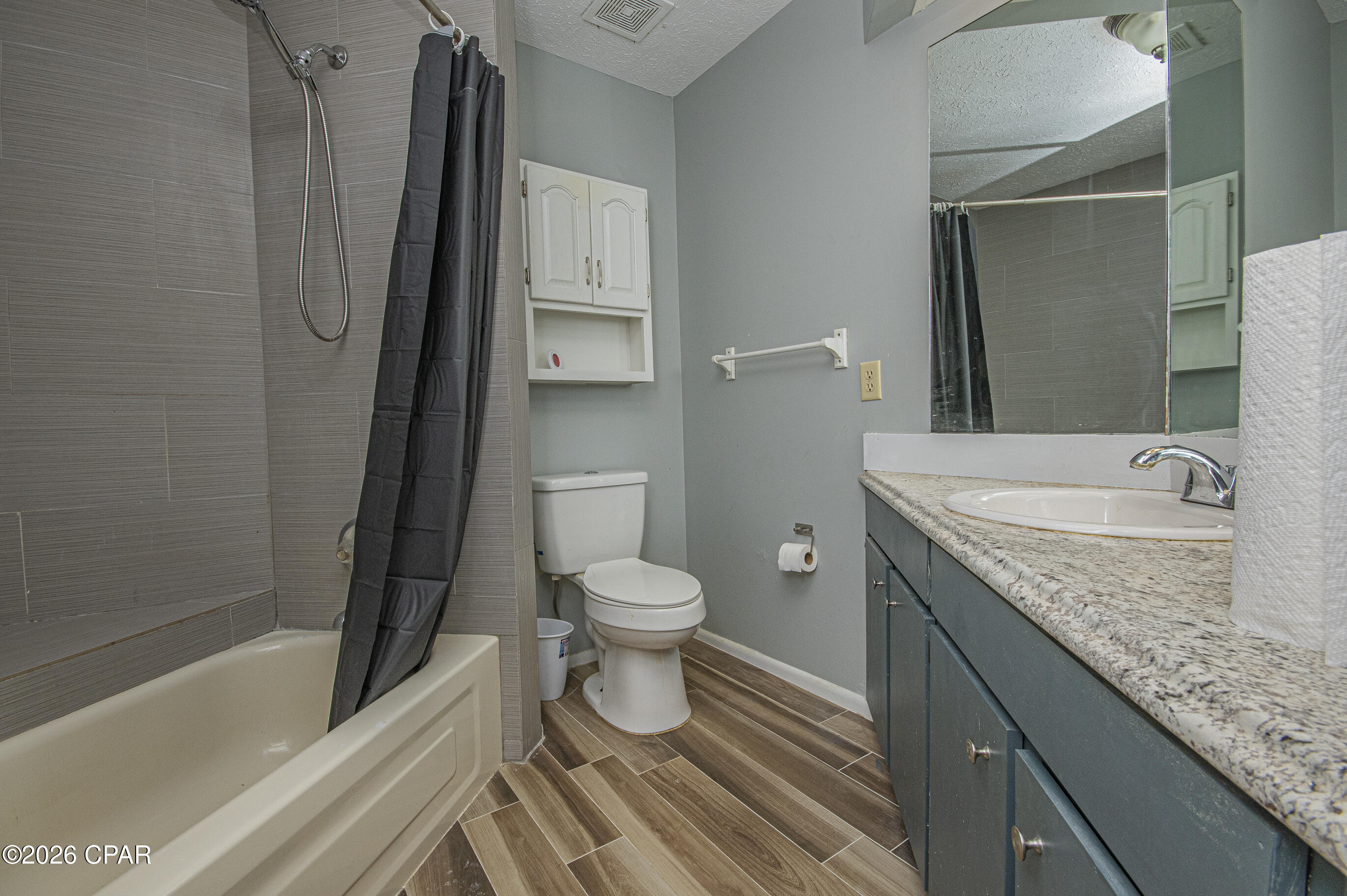 Shade Tree Condo Ph II - Residential