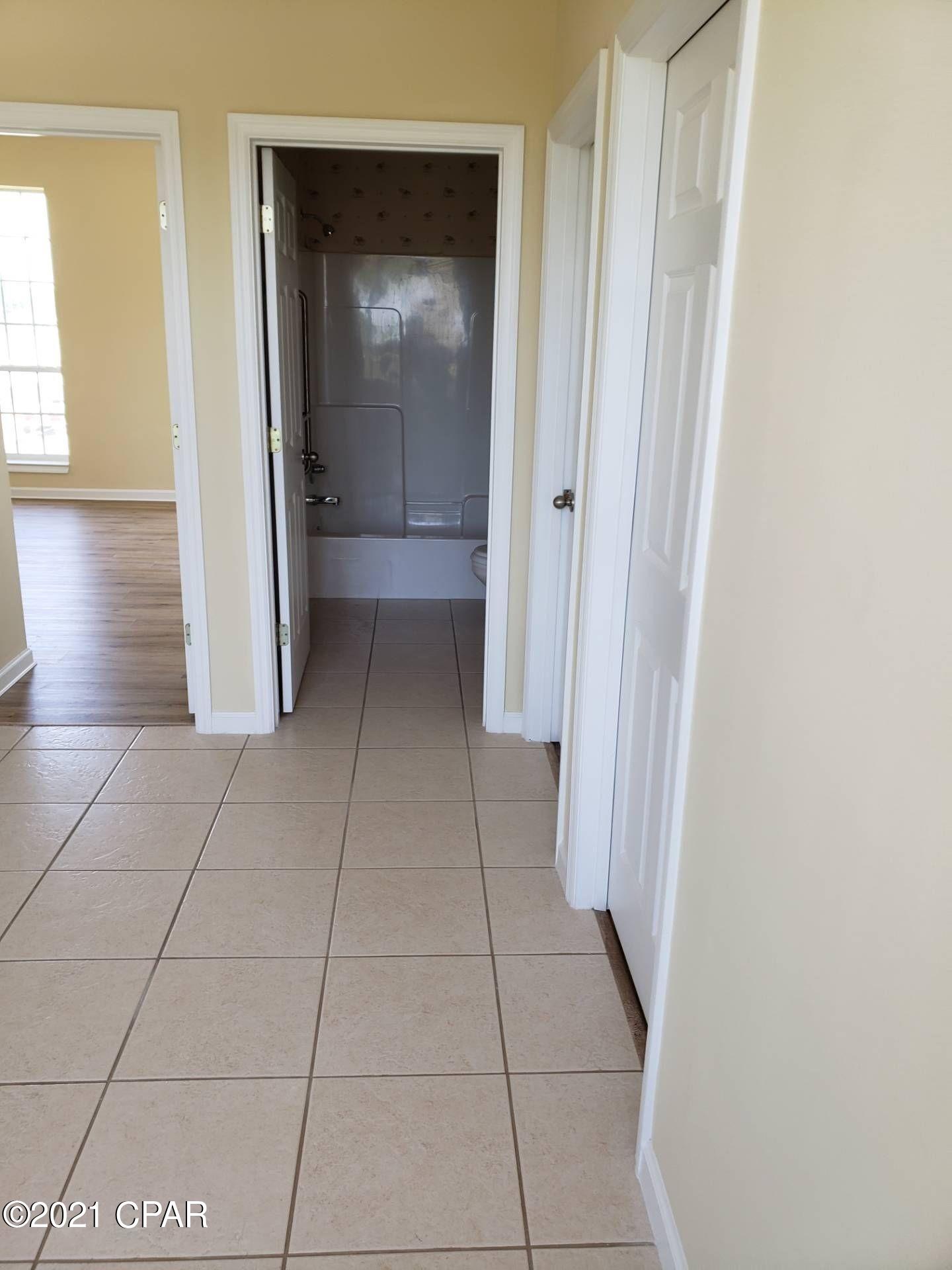 [No Recorded Subdiv] - Residential Lease