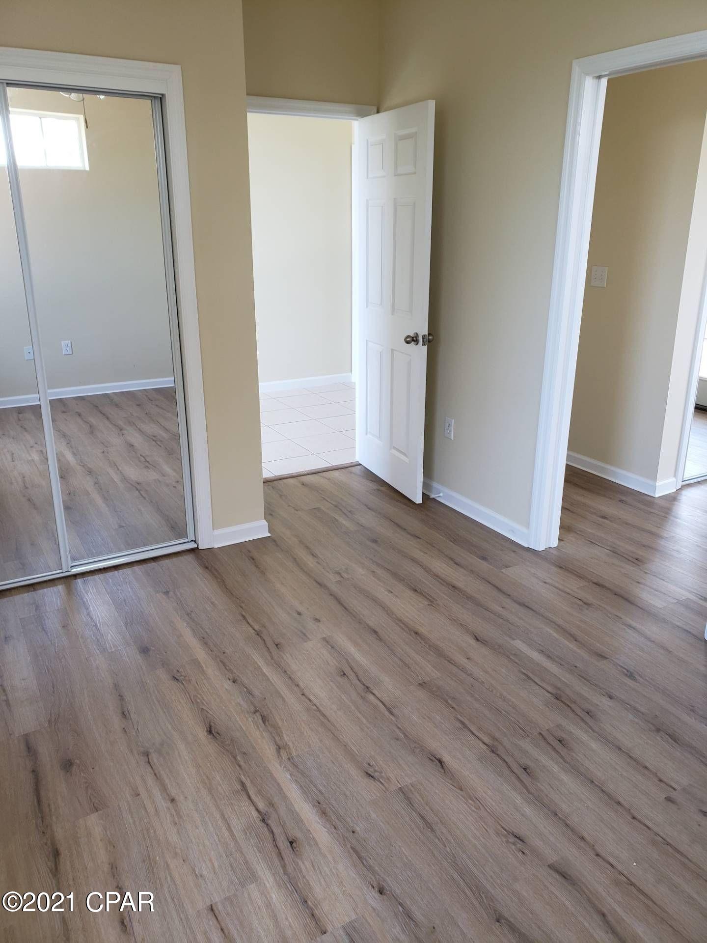 [No Recorded Subdiv] - Residential Lease