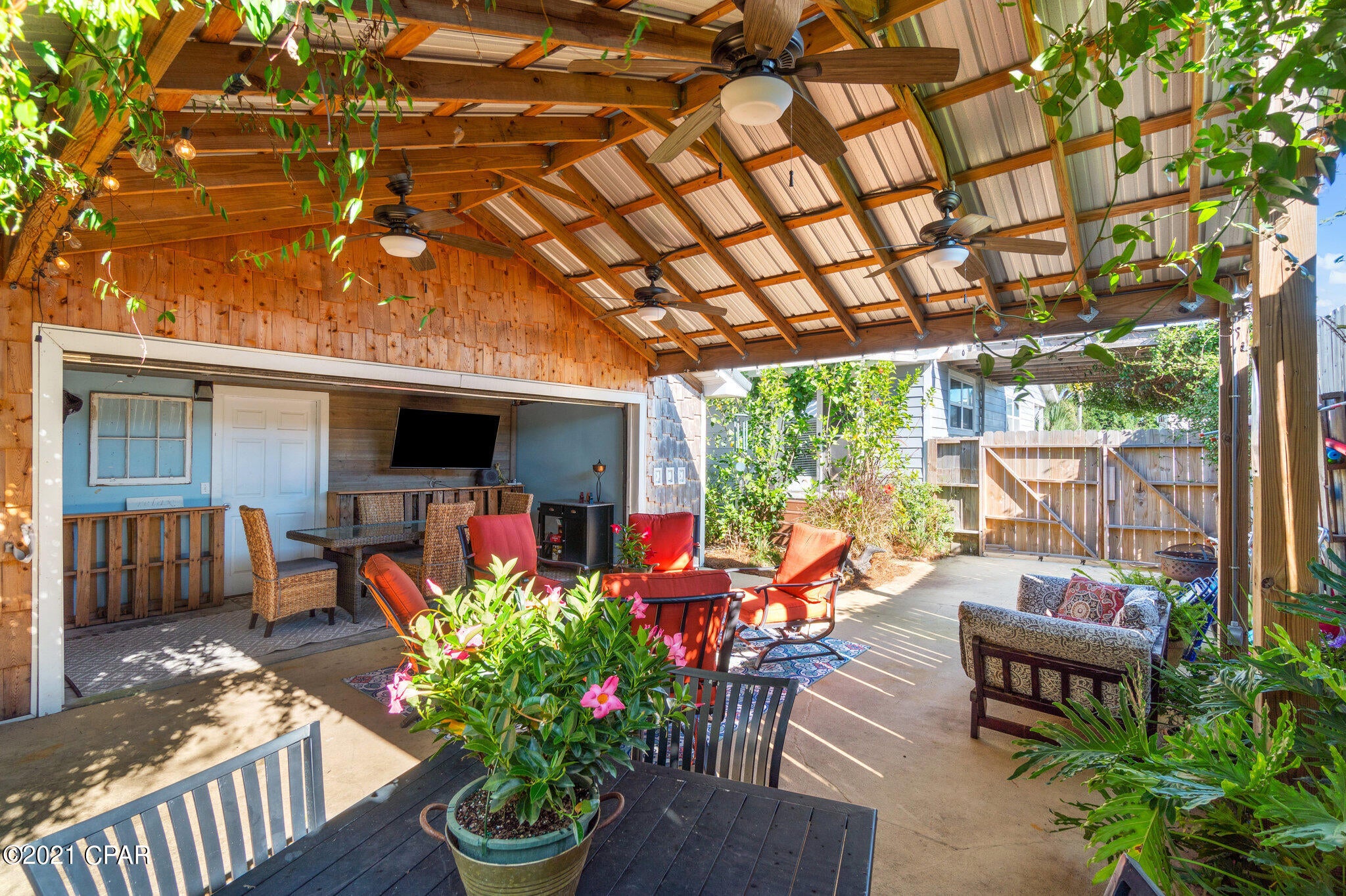 Kiska Beach - Residential