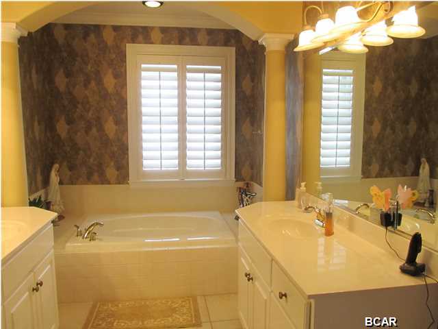 Pelican Bay - Residential