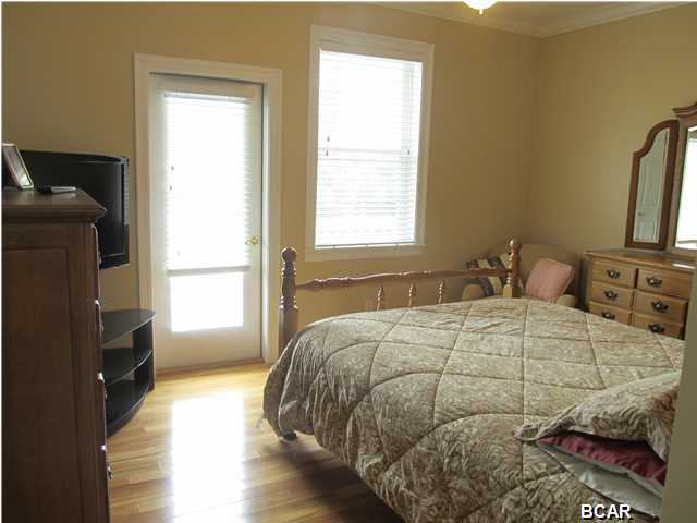 Pelican Bay - Residential