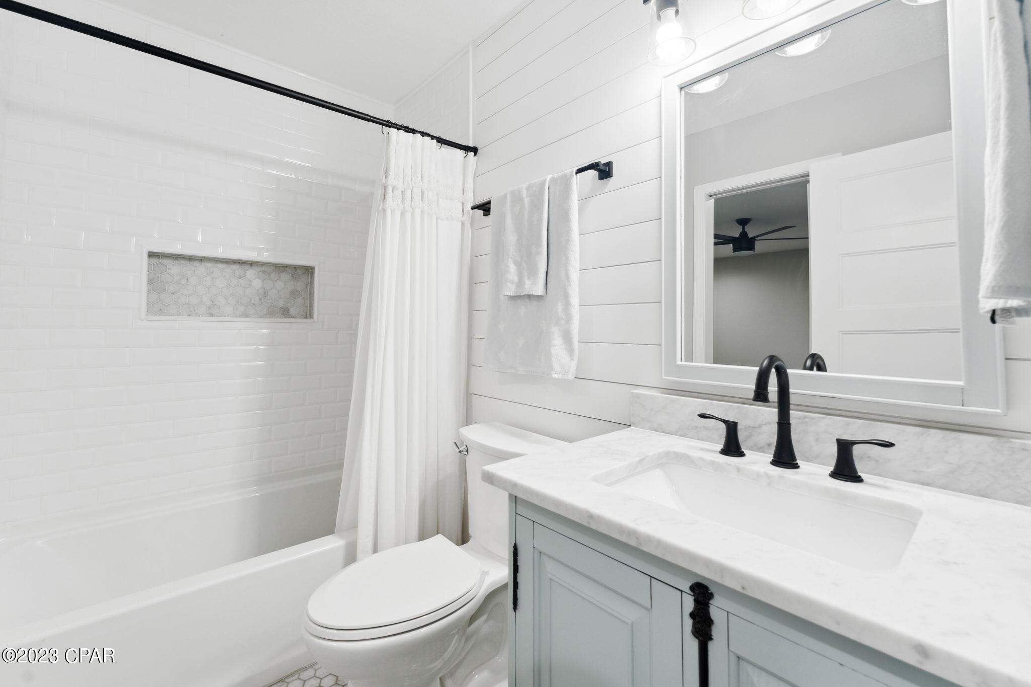 Kings Point Harbour U-I Replat - Residential